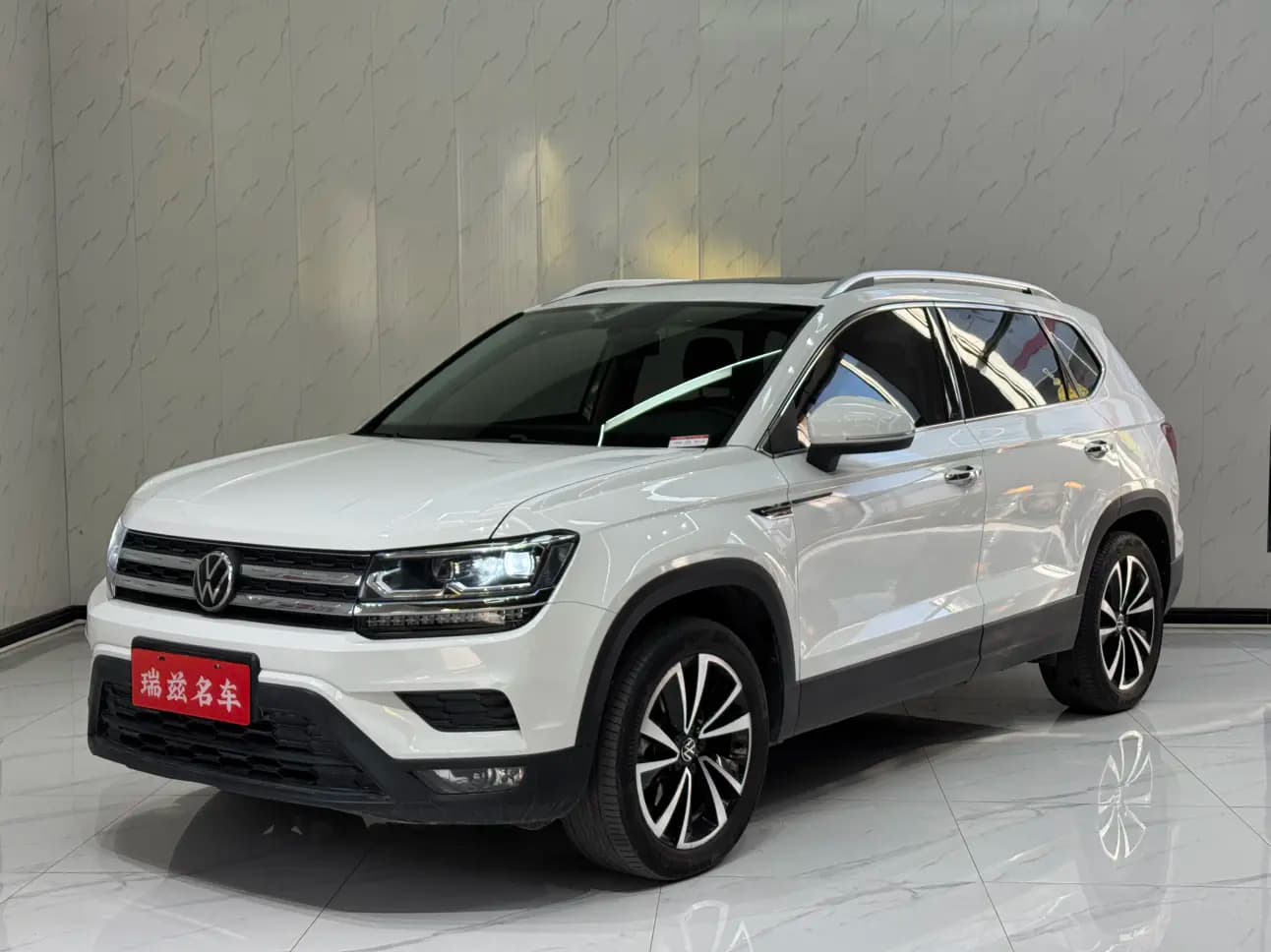 Volkswagen Tharu 2021 г. 48041 км.