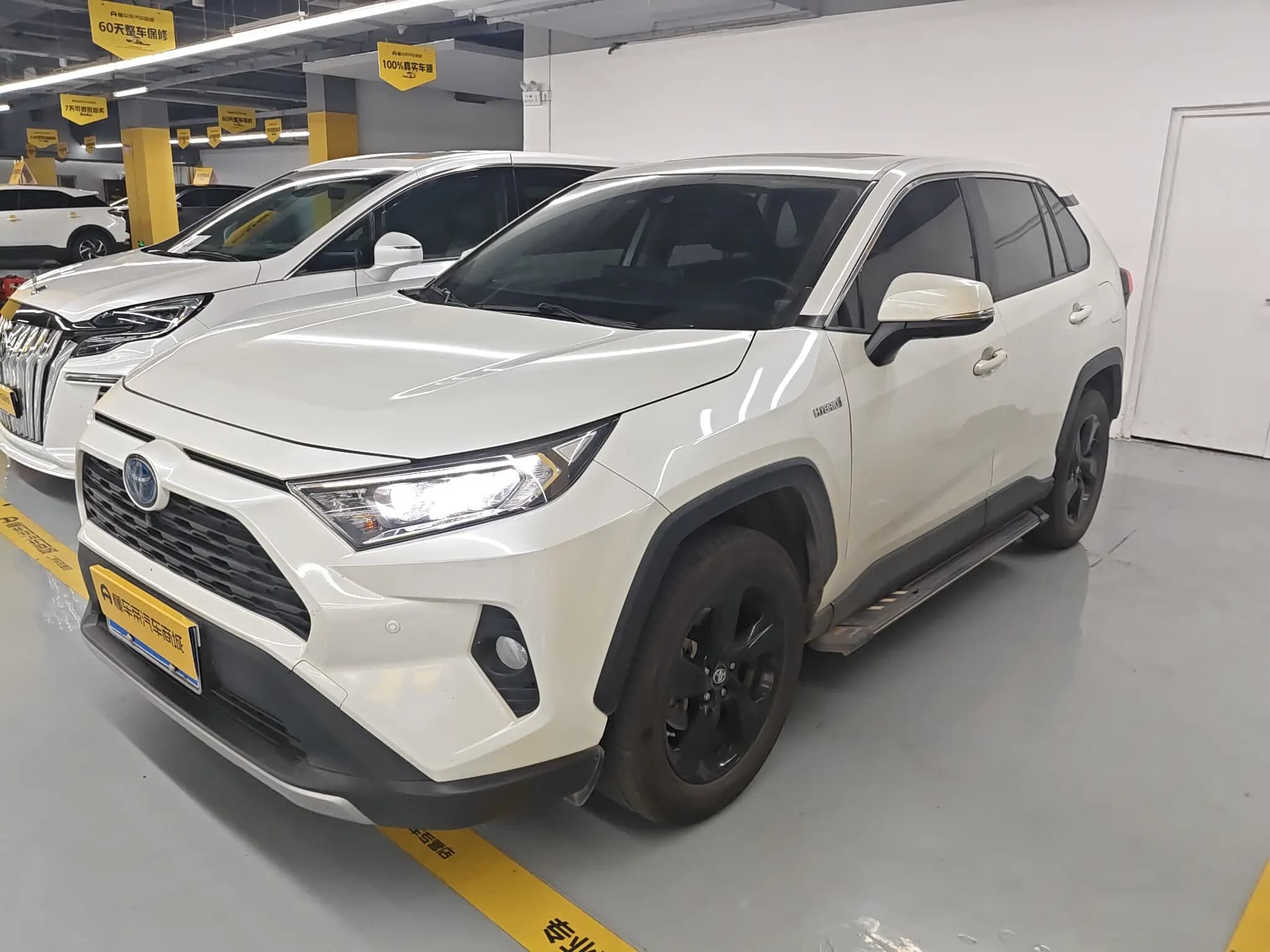 Toyota RAV4 2021 г. 81166 км.