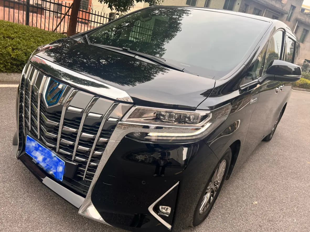 Toyota Alphard 2021 г. 91009 км.