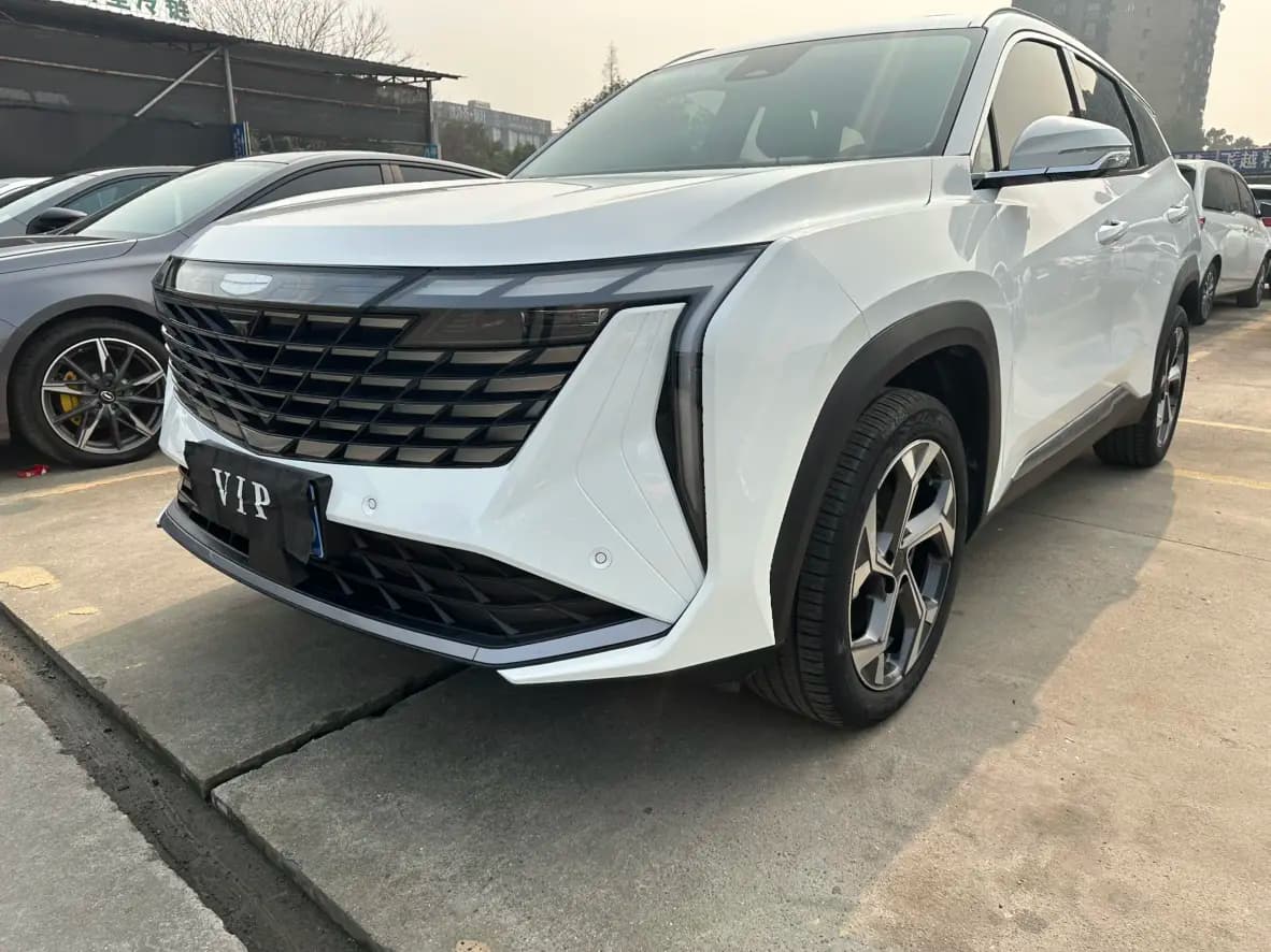 Geely Atlas L 2023 г. 26098 км.
