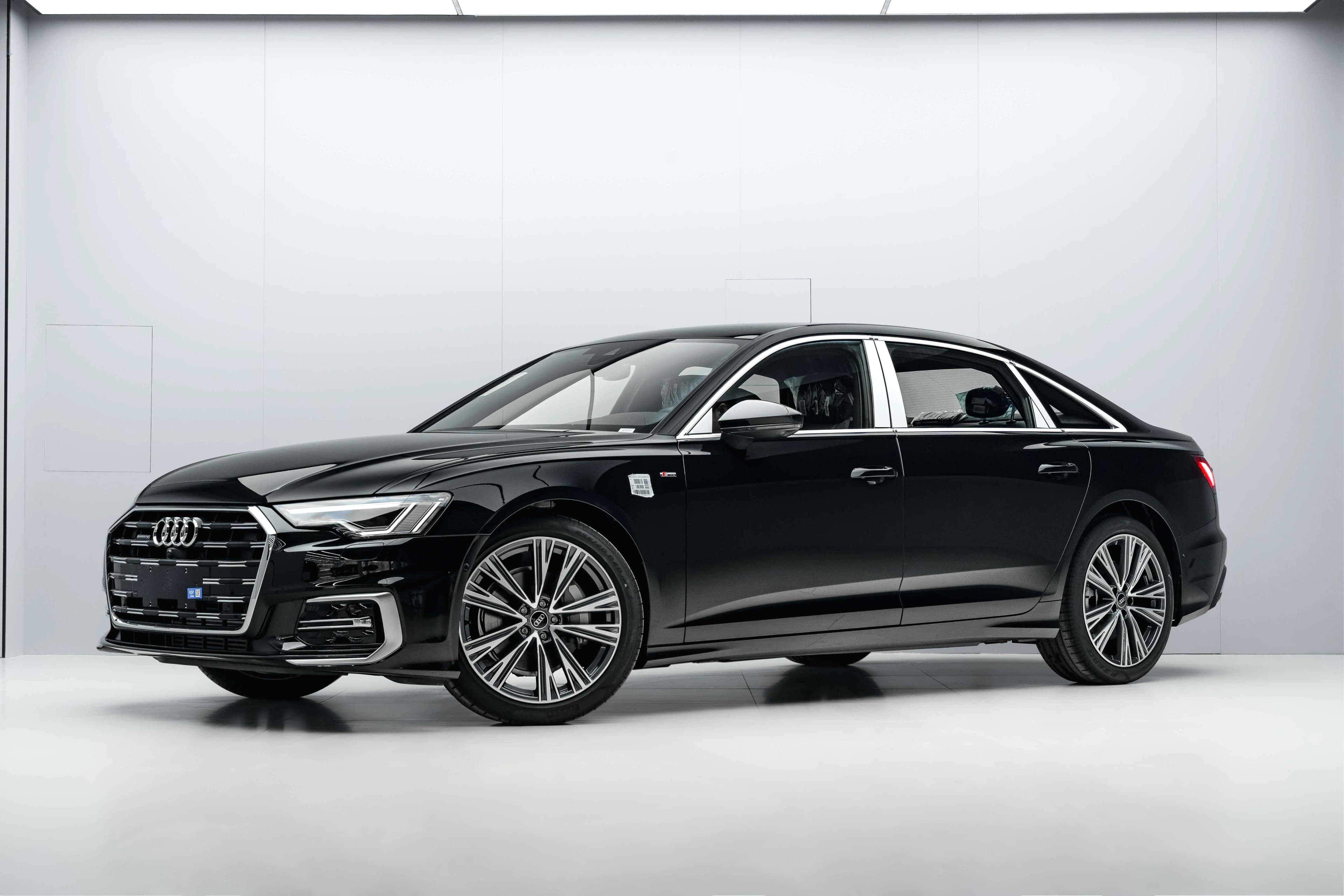 Audi A6L 45 TFSI 2.0 quattro S tronic (245 л.с.) 2025 г. 101 км