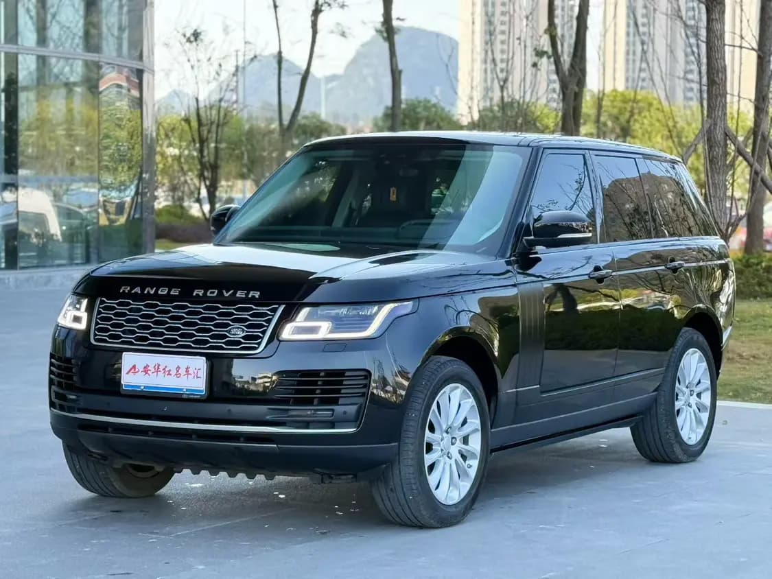 Land Rover Range rover 2021 г. 150044 км.