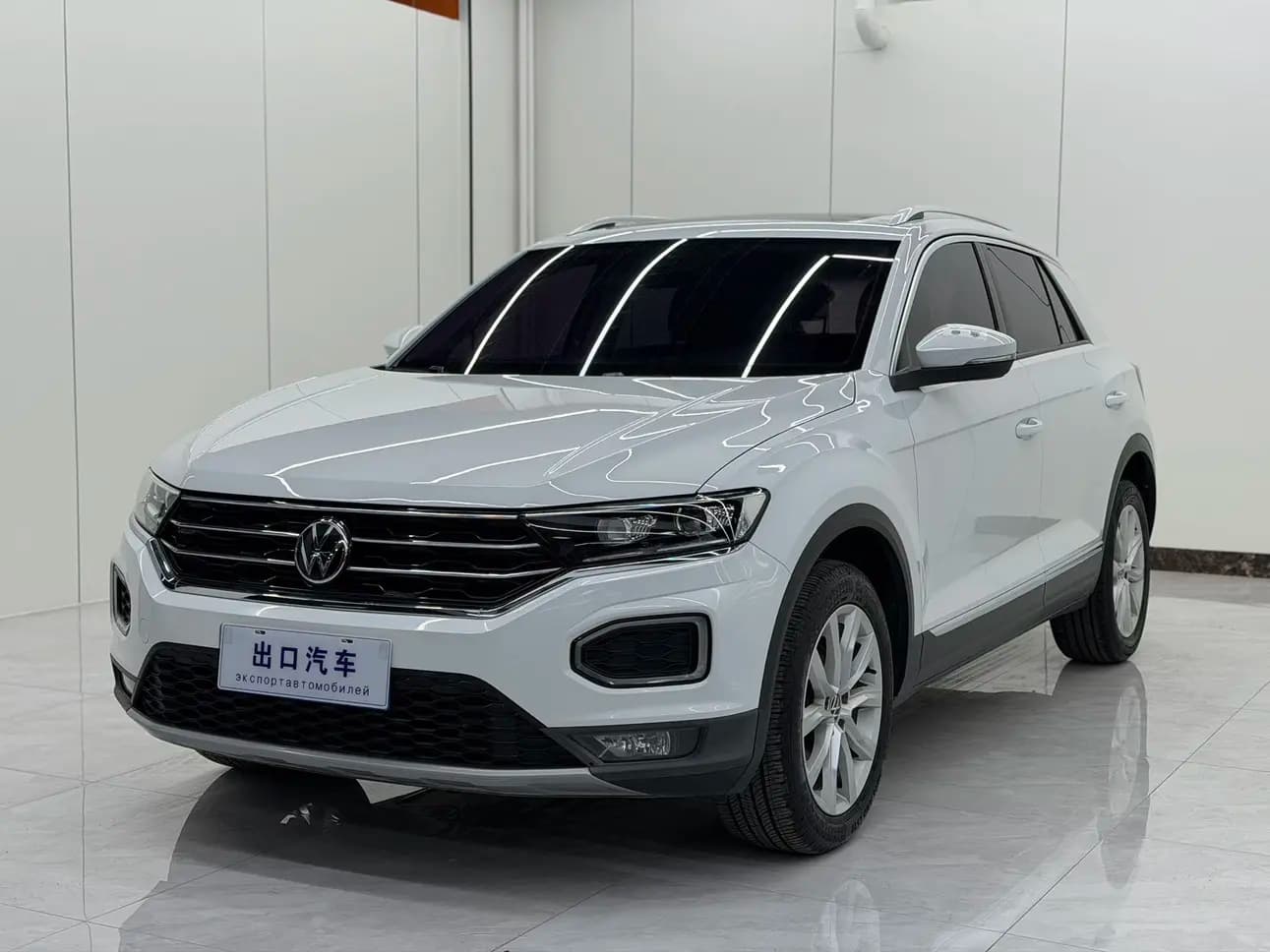 Volkswagen T-Roc 2021 г. 55120 км.