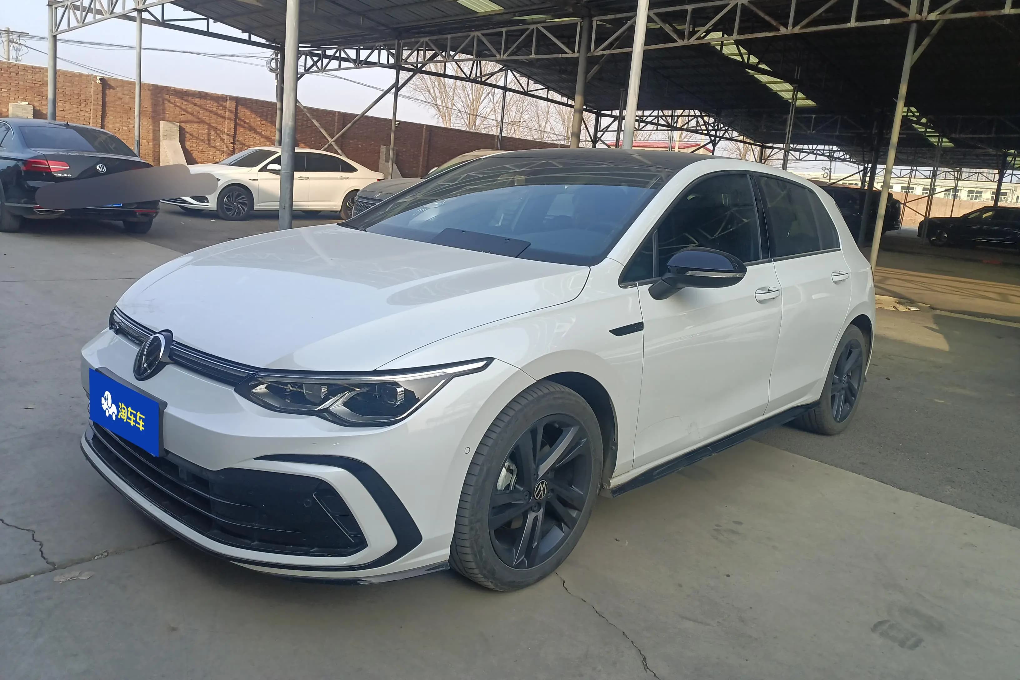 Volkswagen Golf 2023 г. 34200 км.