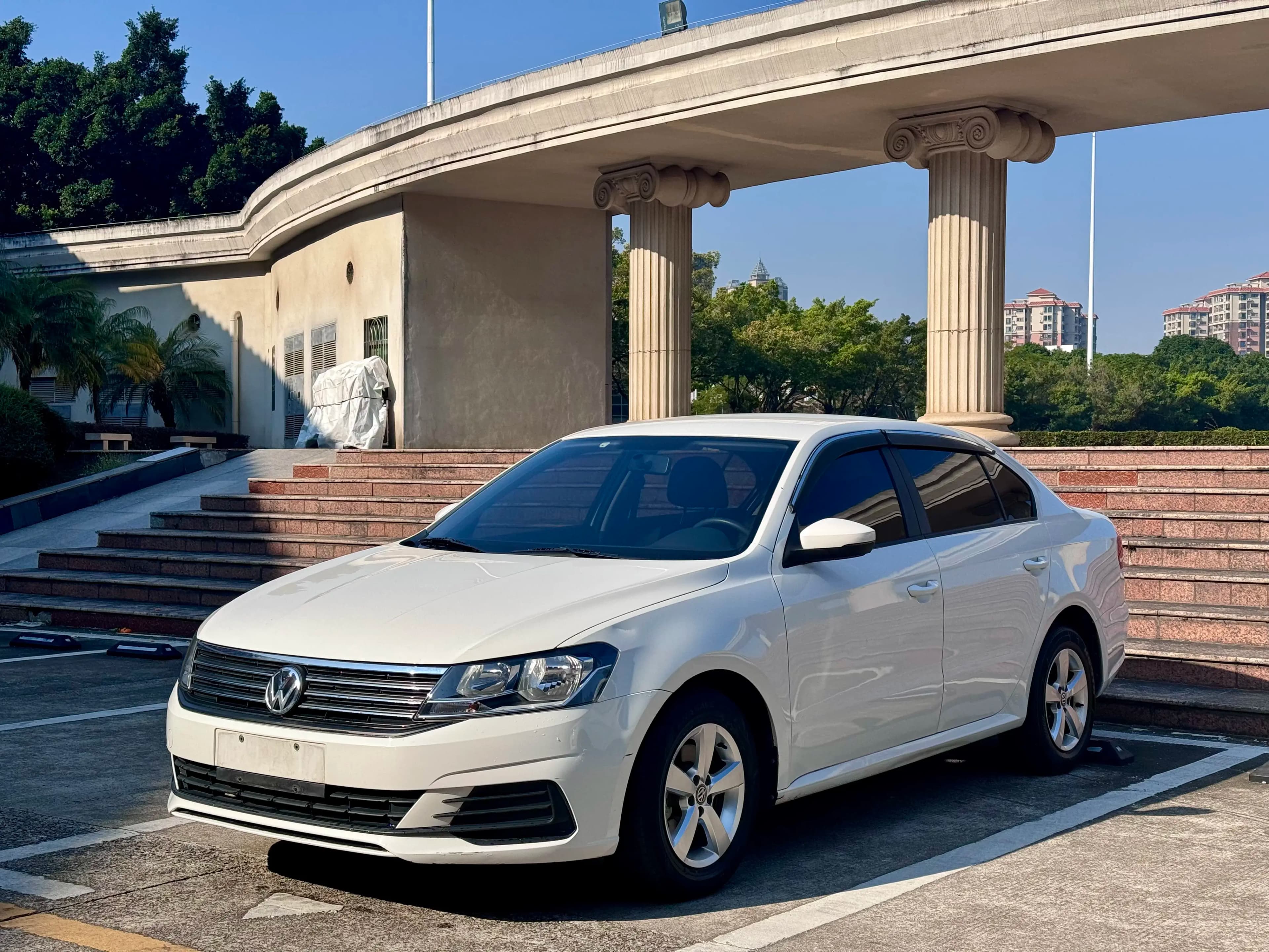 Volkswagen Lavida 2022 г. 39002 км.