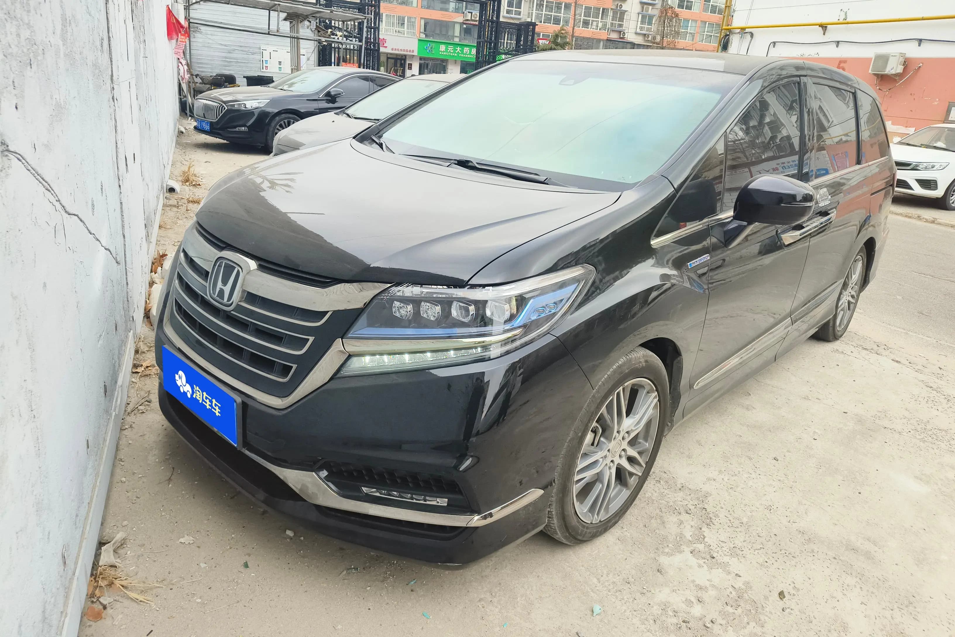 Honda Elysion 2021 г. 87888 км.