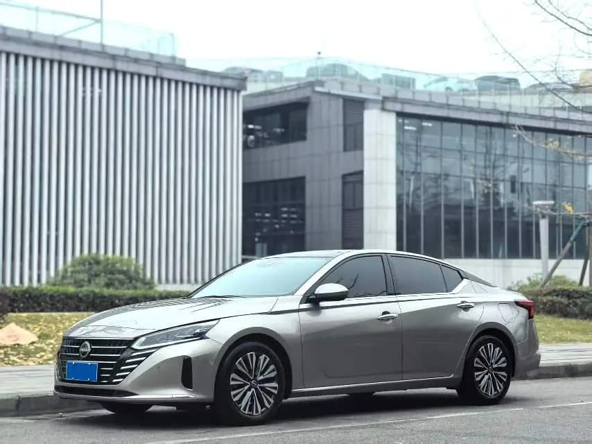 Nissan Altima 2022 г. 20034 км.