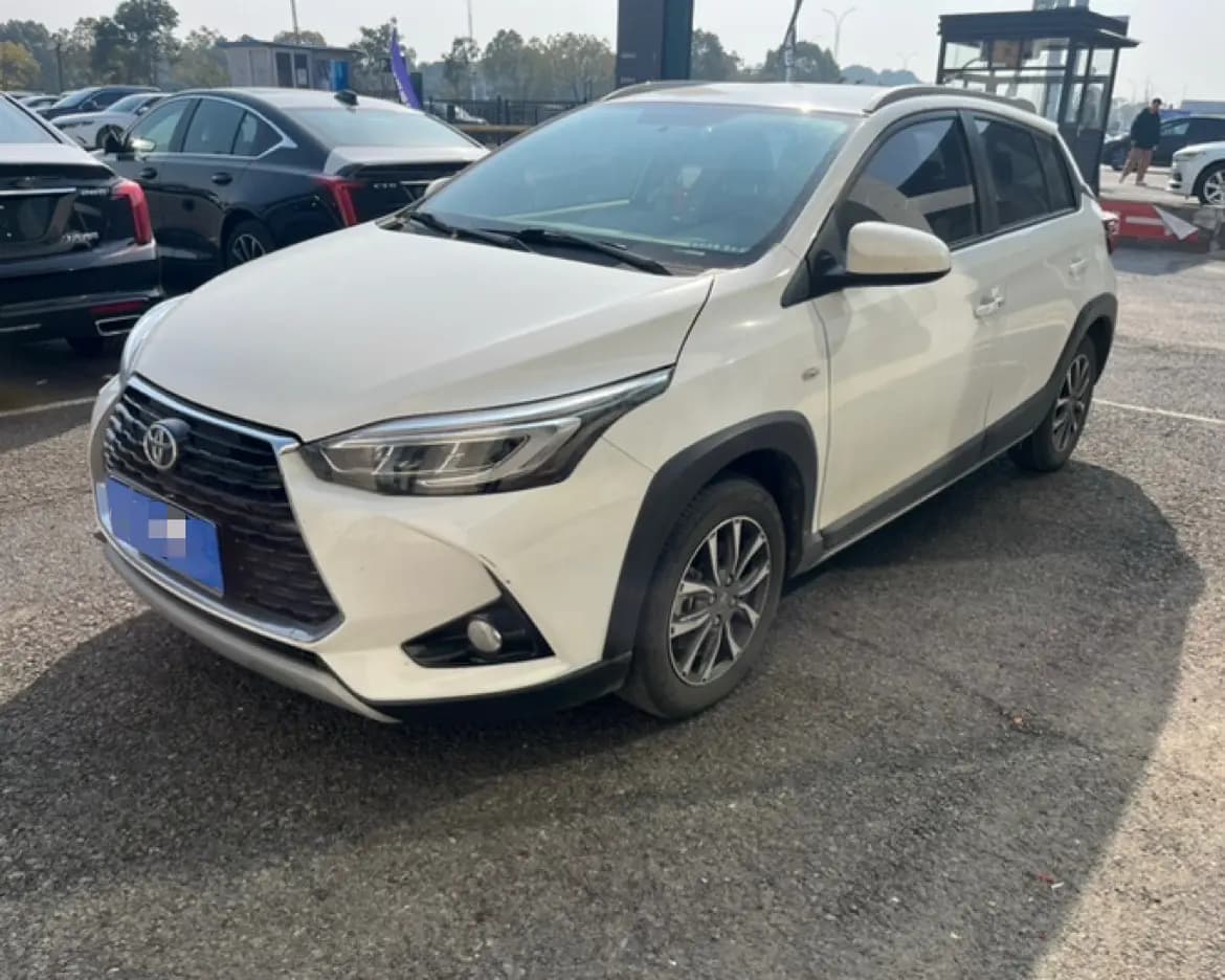 Toyota Yaris L 2023 г. 16941 км.