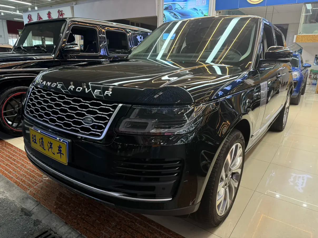 Land Rover Range rover 2021 г. 77023 км.