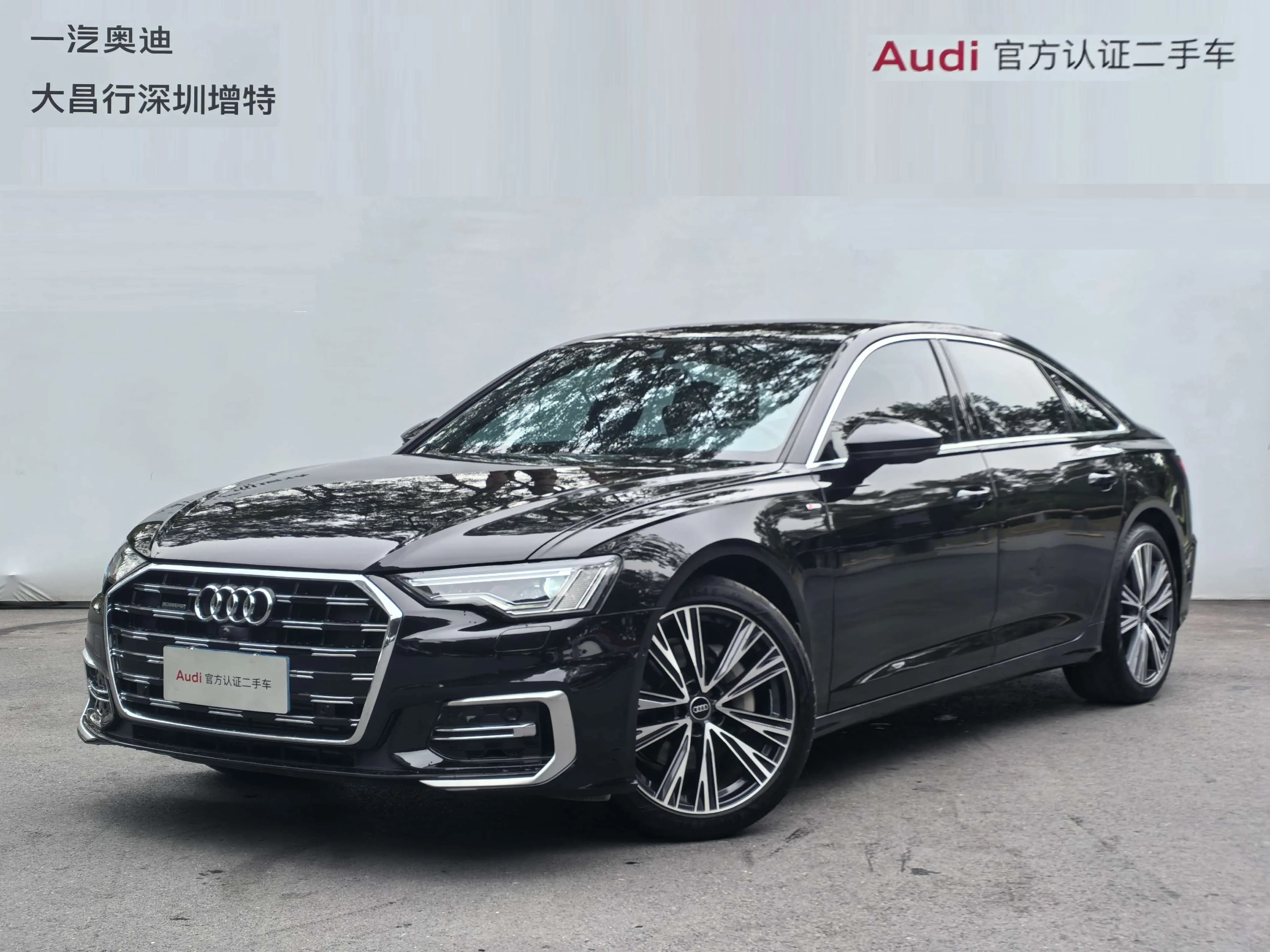 Audi A6L 2025 г. 12700 км.