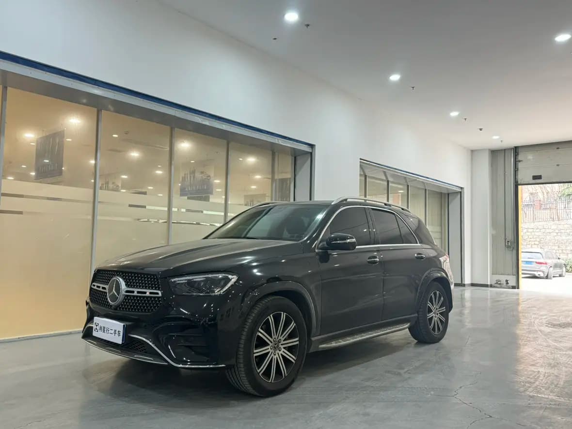Mercedes-Benz GLE 2024 г. 16079 км.