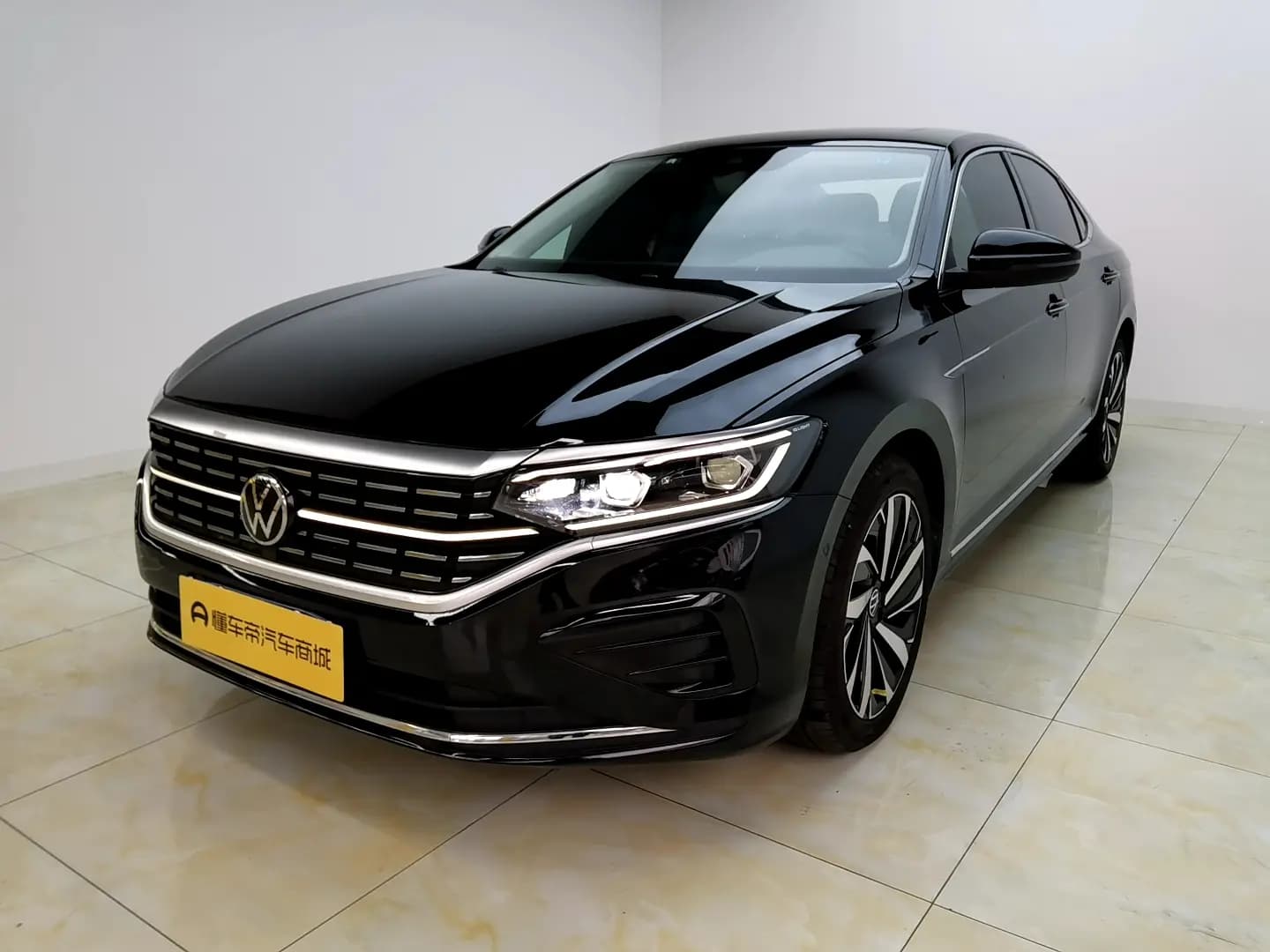 Volkswagen Passat 2022 г. 38135 км.