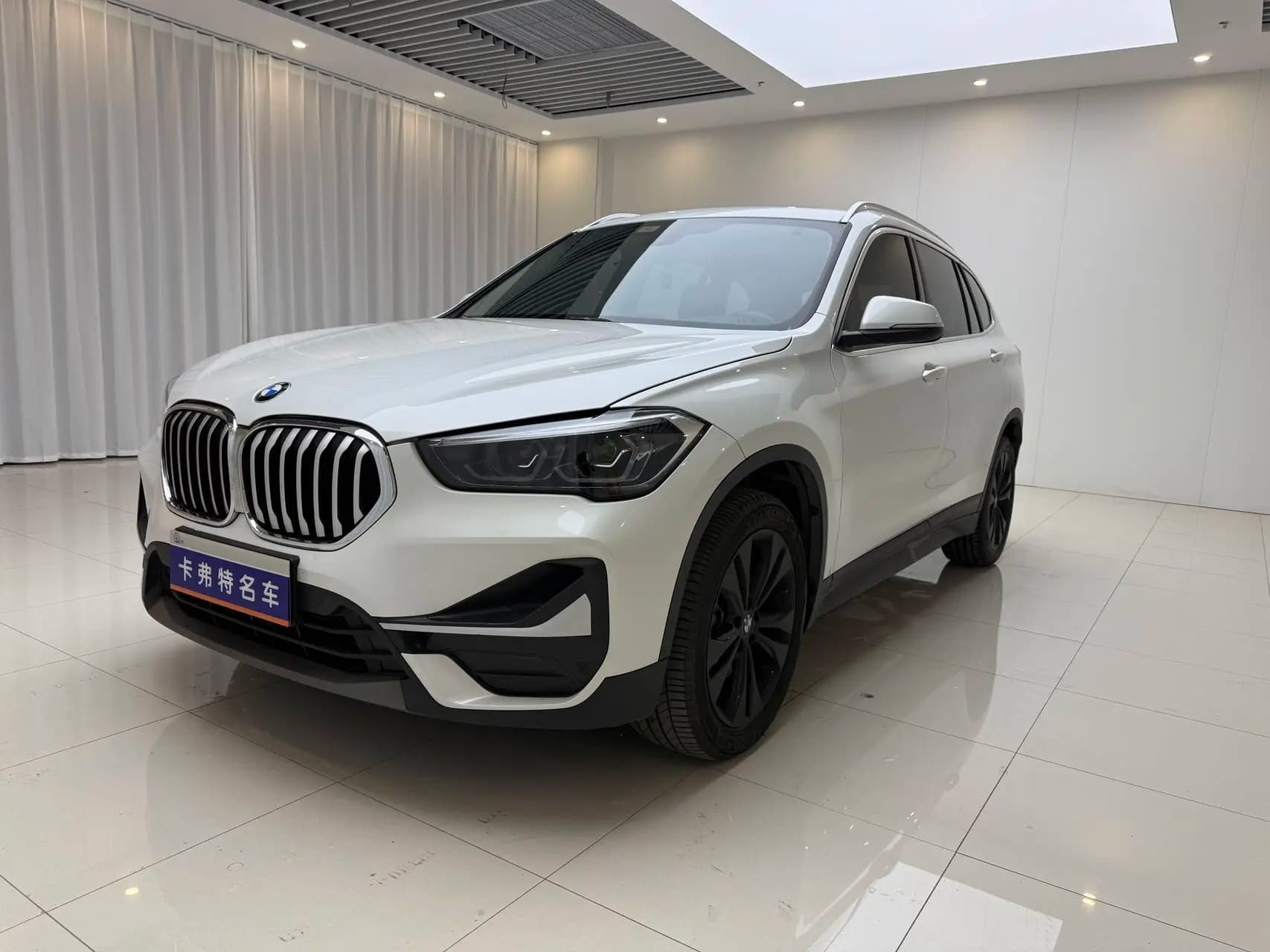 BMW X1 2021 г. 20021 км.