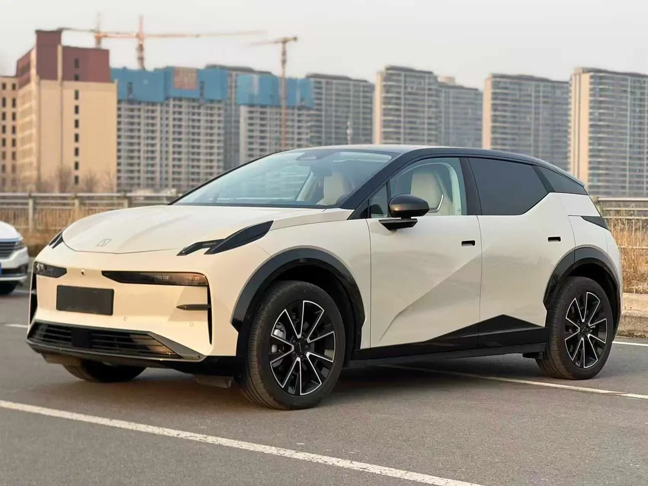 ZEEKR X 2024 г. 6050 км.