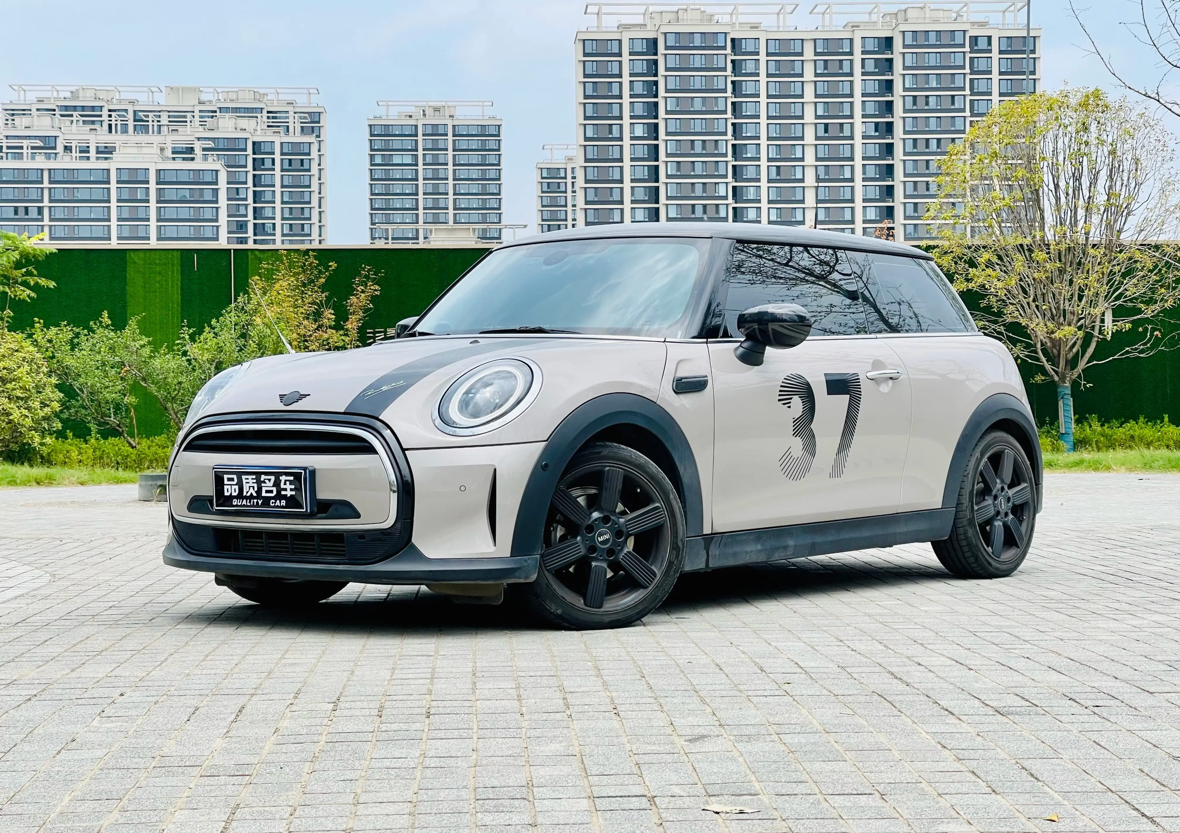MINI 2024 г. 18000 км.