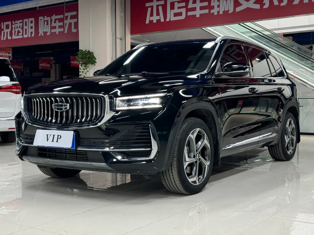 Geely Monjaro 2024 г. 13070 км.
