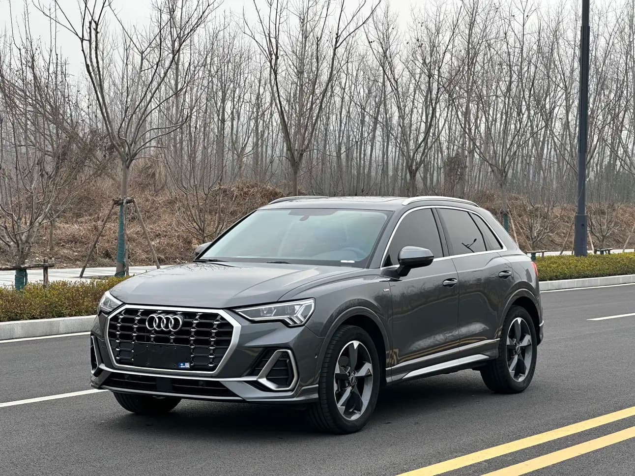 Audi Q3 2022 г. 15002 км.