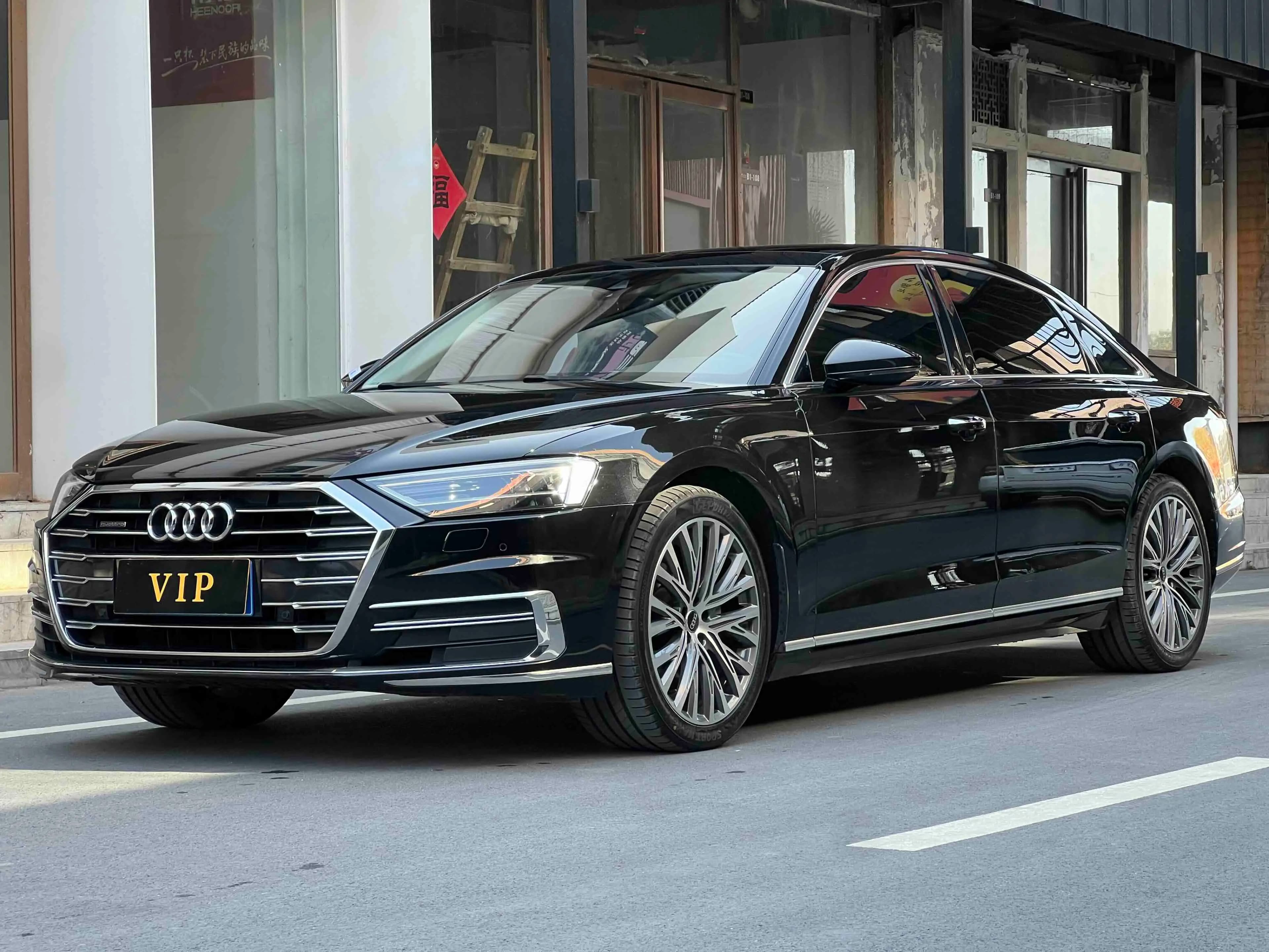 Audi A8 2021 г. 120054 км.