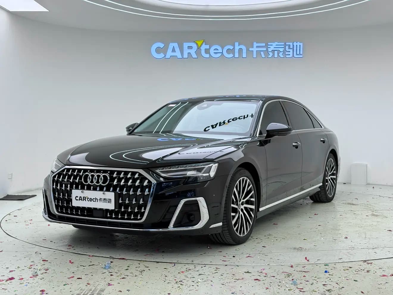 Audi A8 2024 г. 42024 км.