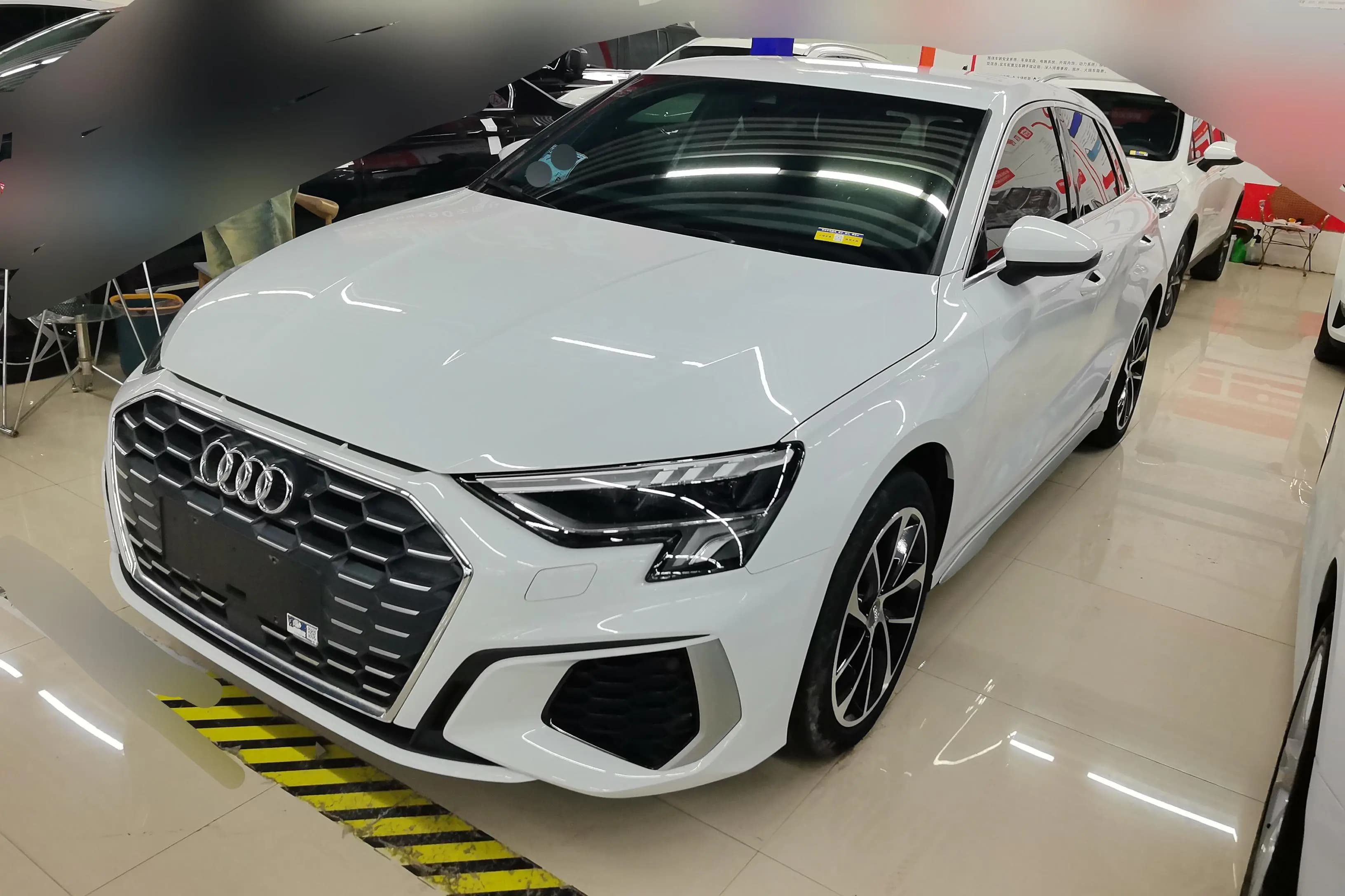 Audi A3 2021 г. 44816 км.