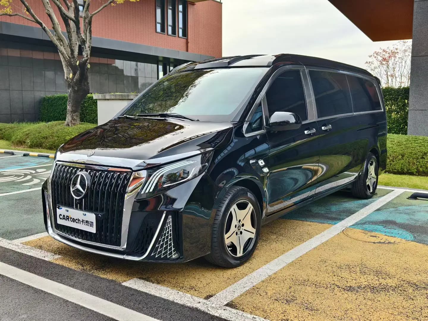 Mercedes-Benz Vito 2023 г. 10047 км.