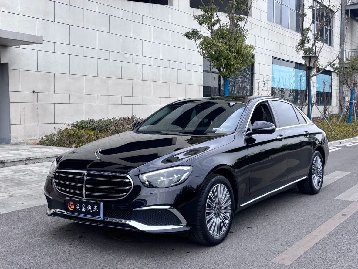 Mercedes-Benz E-Class 2023 г. 68034 км.