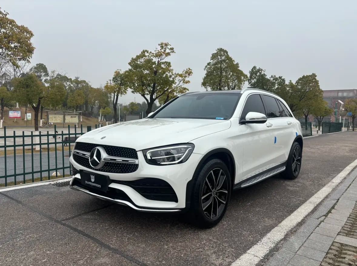 Mercedes-Benz GLC 2021 г. 70110 км.