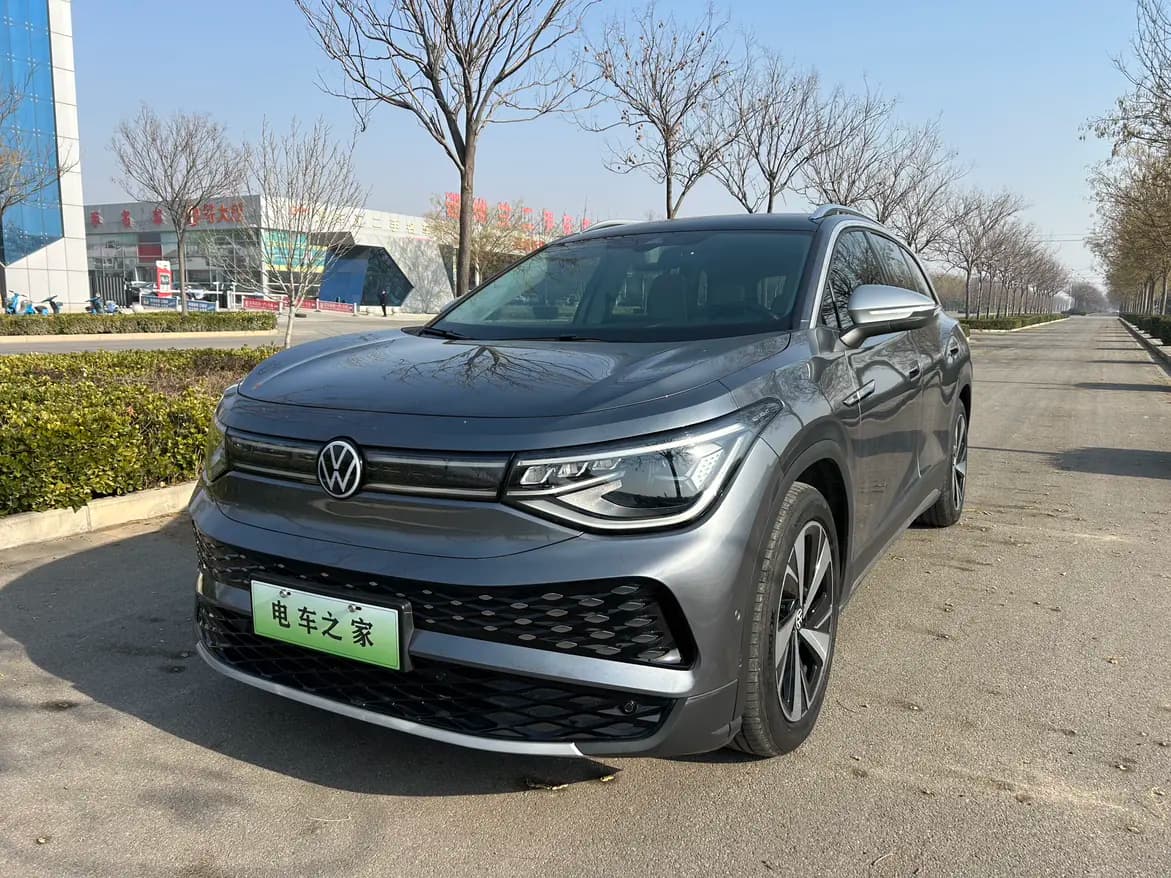 Volkswagen ID.6X 2023 г. 58393 км.