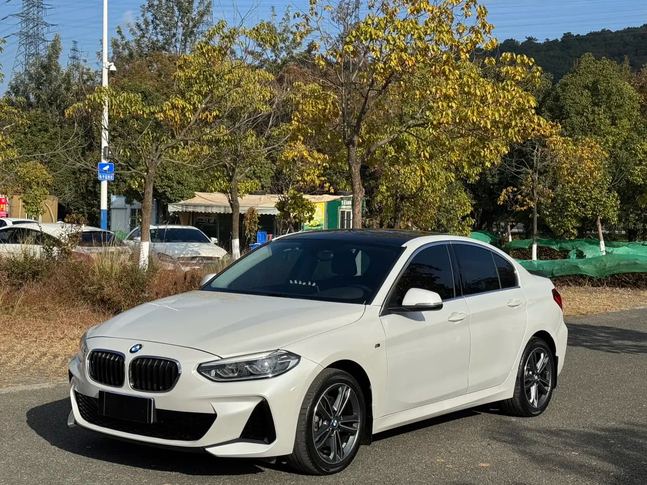BMW 1 Series 2022 г. 24099 км.