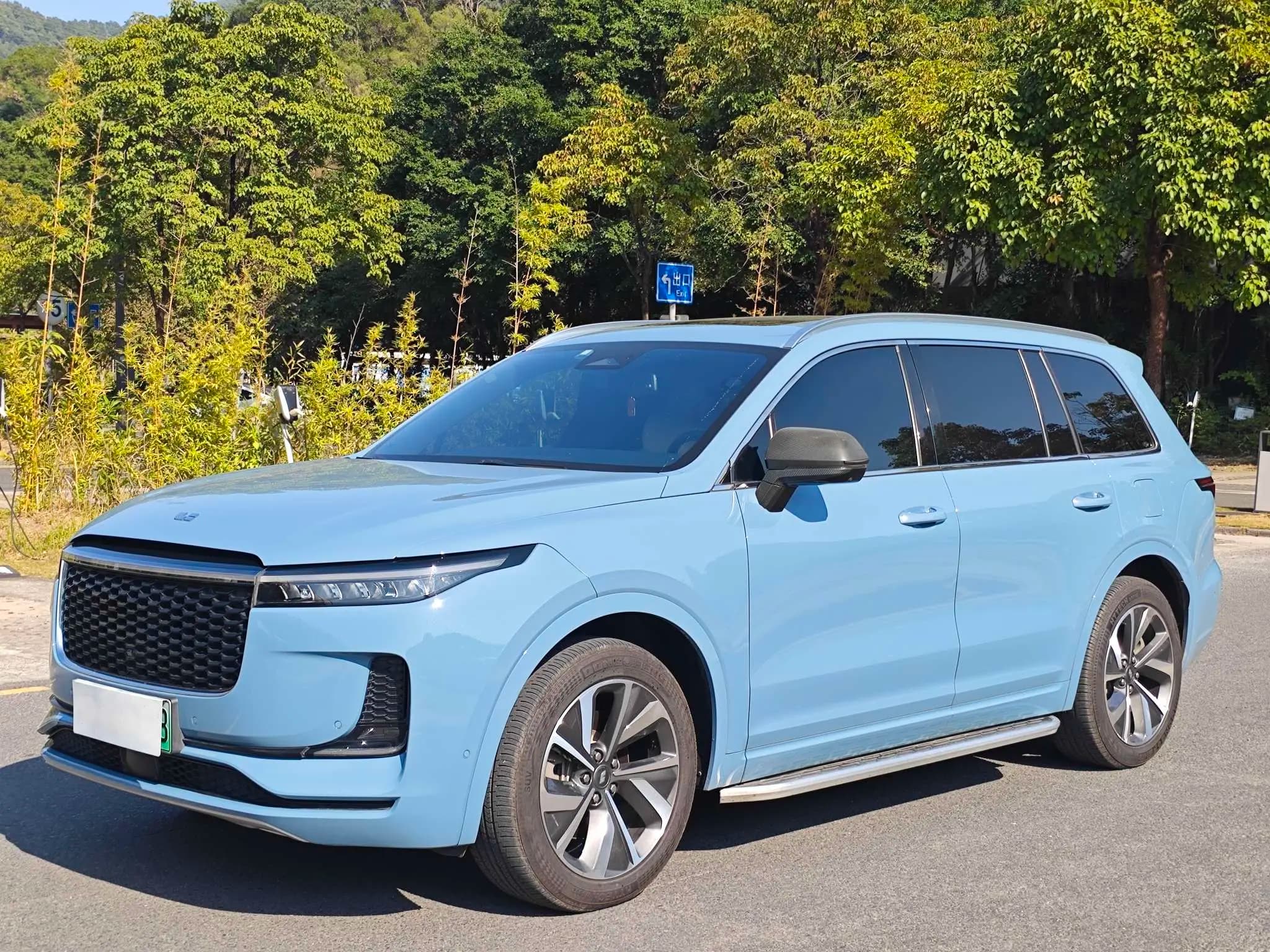 Lixiang ONE 2021 г. 99118 км.