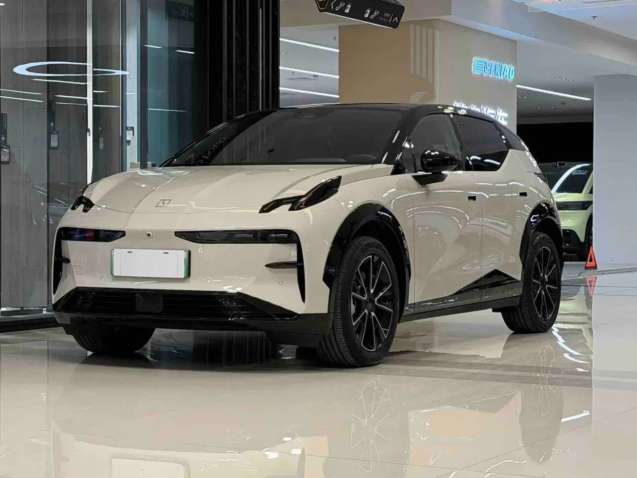 ZEEKR X 2024 г. 3052 км.