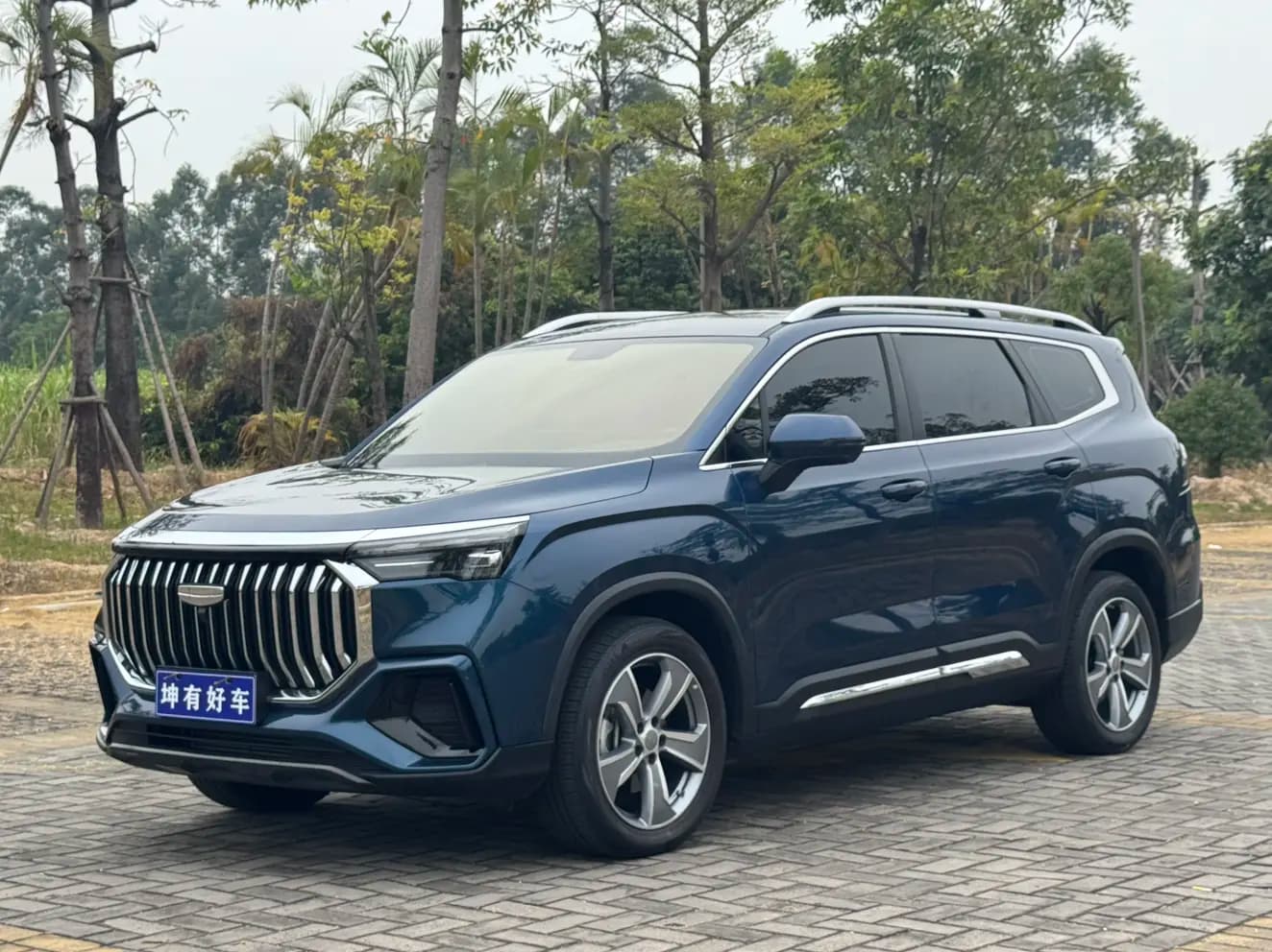 Geely Haoyue L 2024 г. 8019 км.