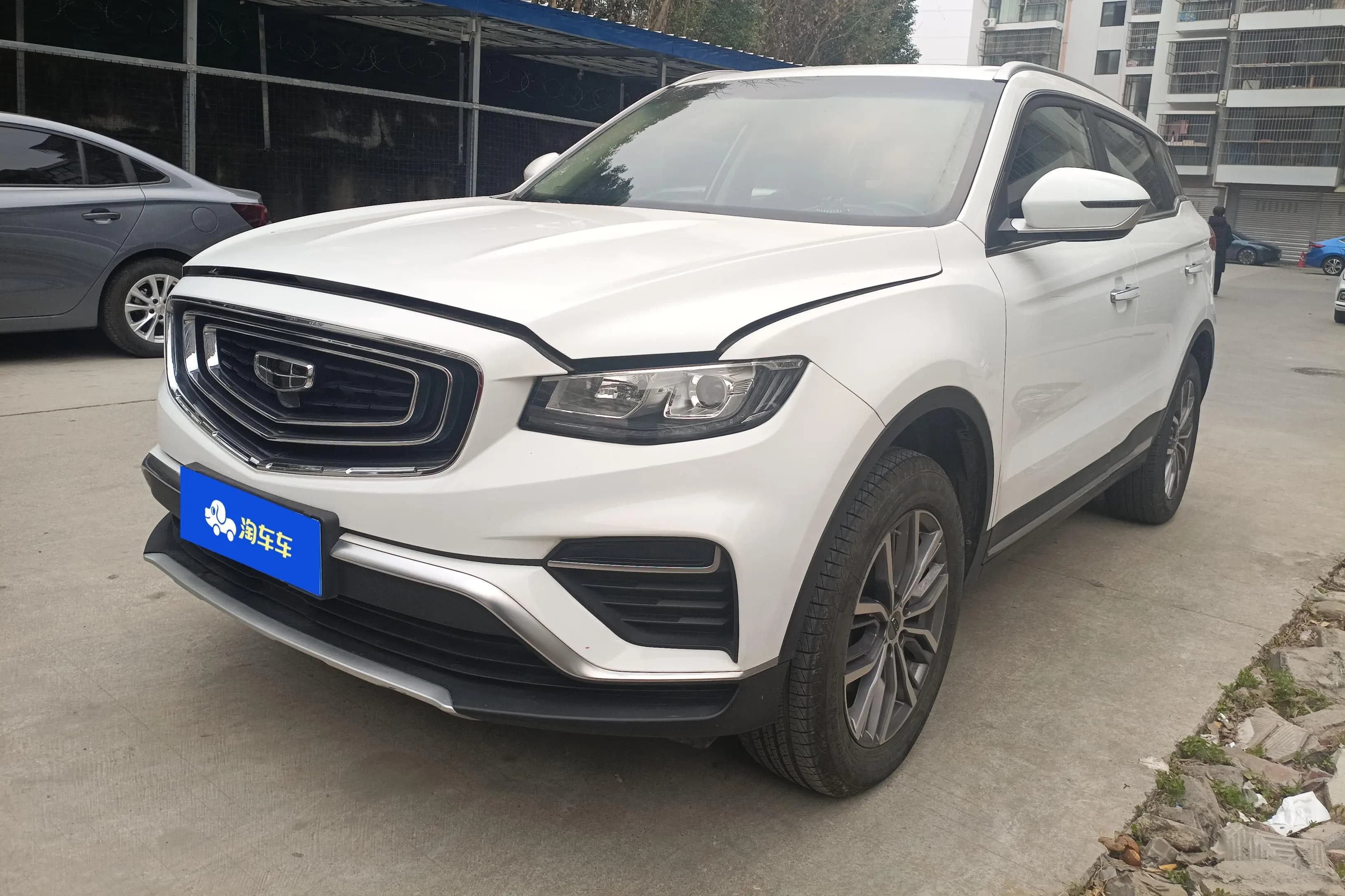 Geely Atlas 2021 г. 73305 км.