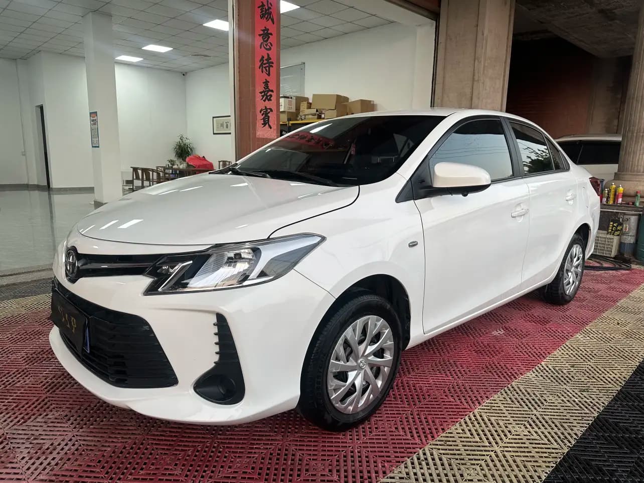 Toyota Vios 2022 г. 11063 км.