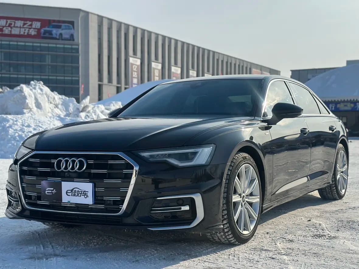 Audi A6L 2024 г. 34018 км.