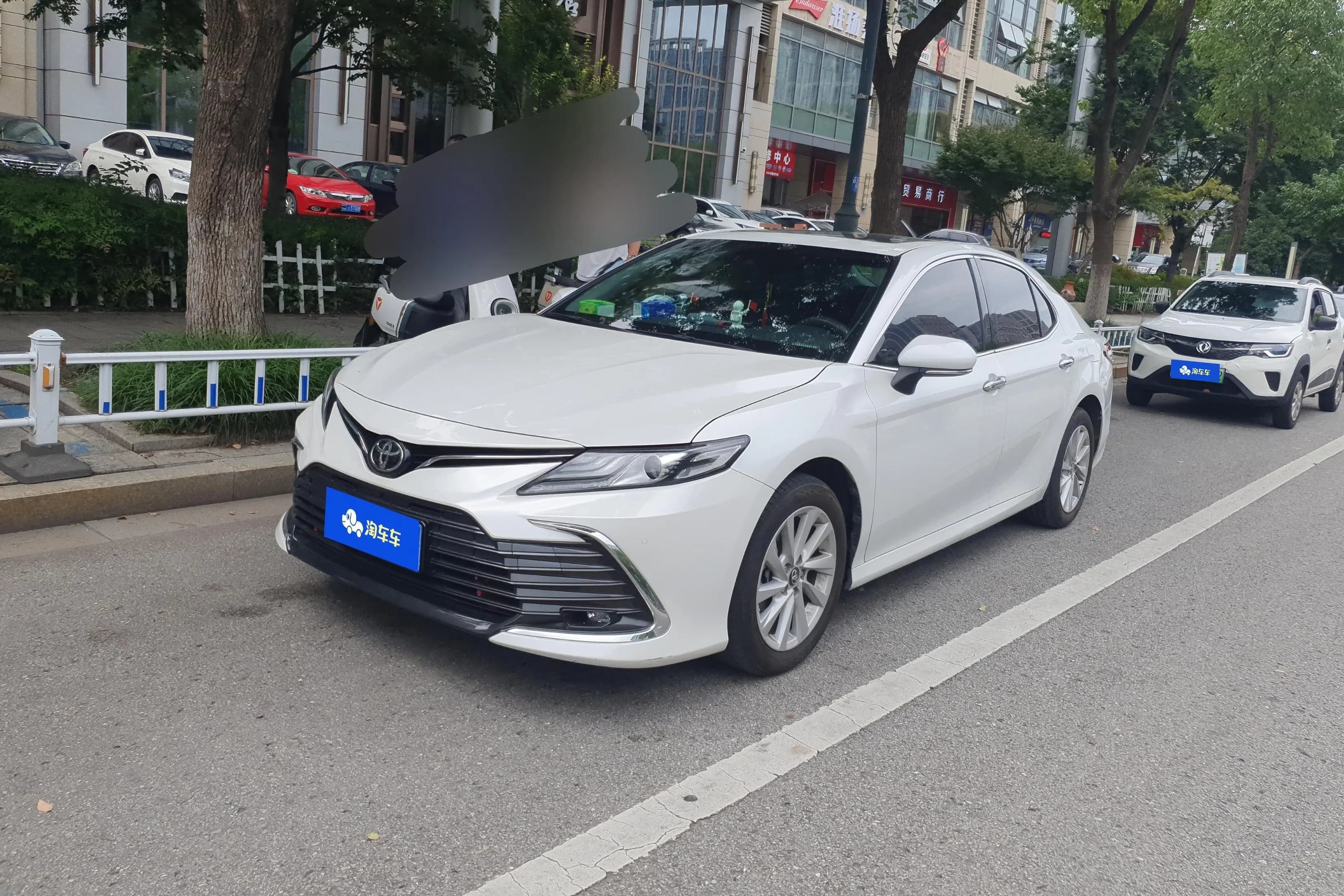 Toyota Camry 2022 г. 32200 км.