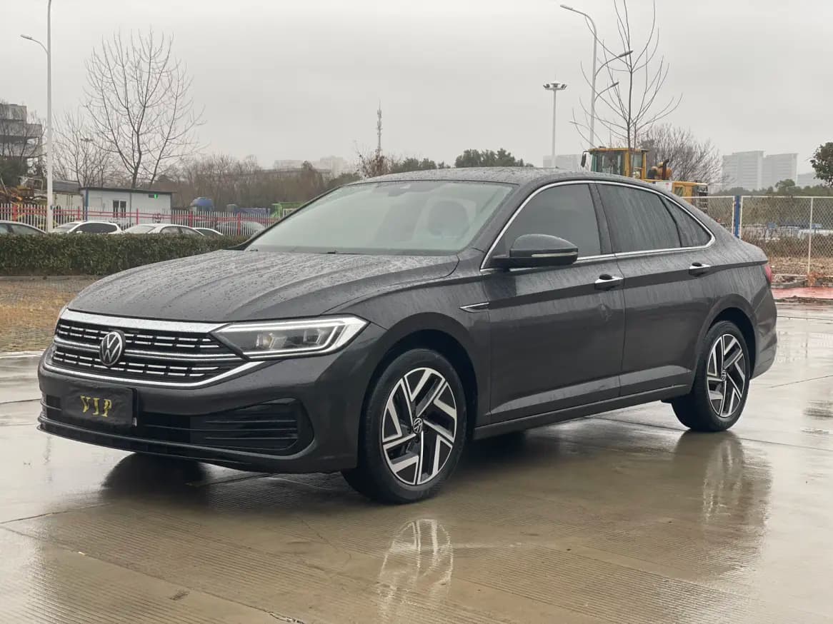 Volkswagen Sagitar 2022 г. 37078 км.