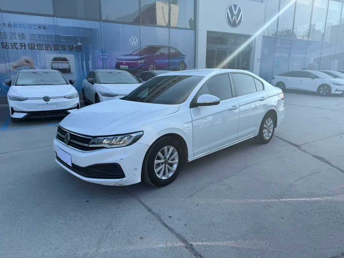 Volkswagen Bora 2023 г. 96017 км.