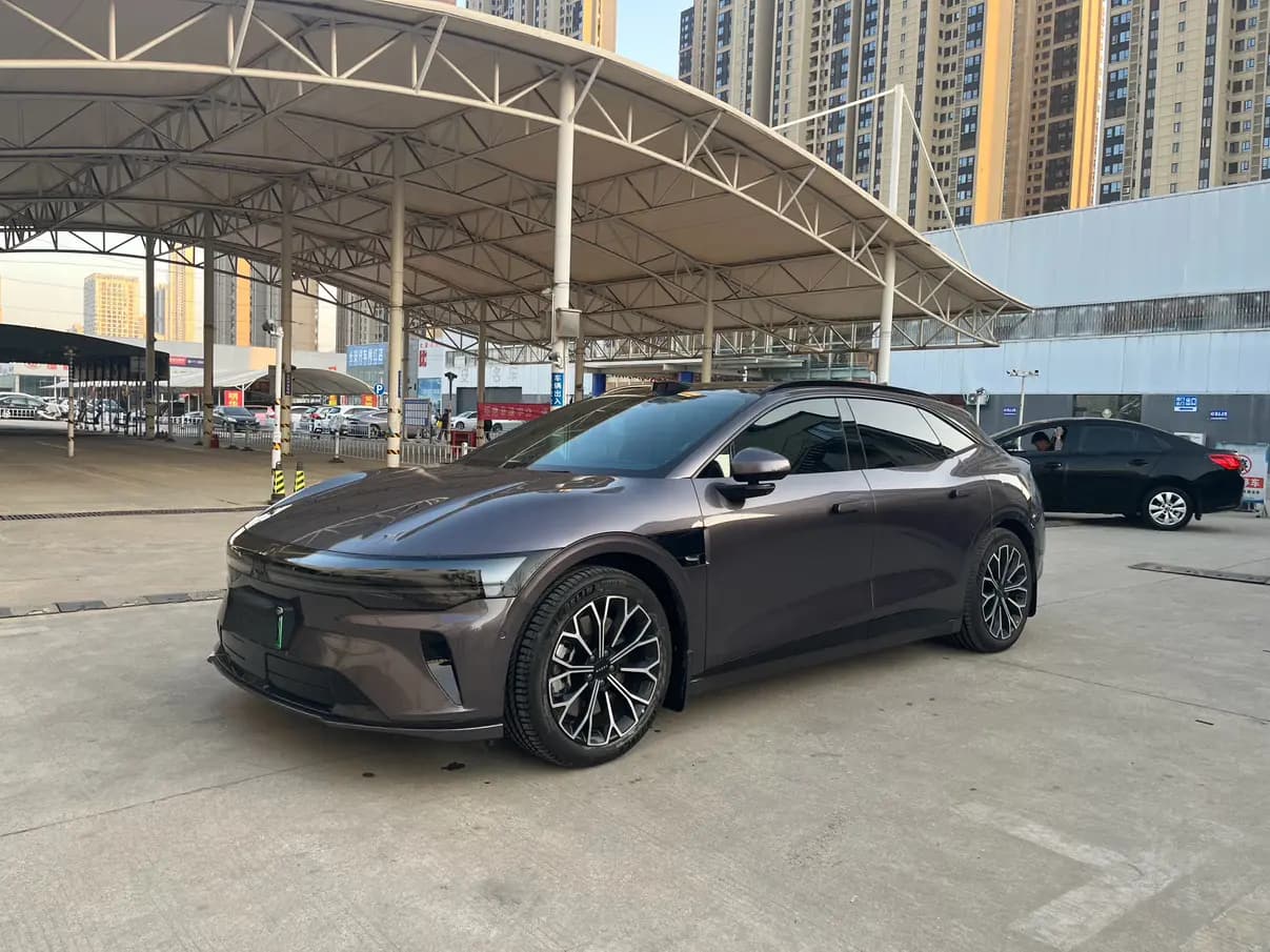 ZEEKR 007GT 2025 г. 29037 км.