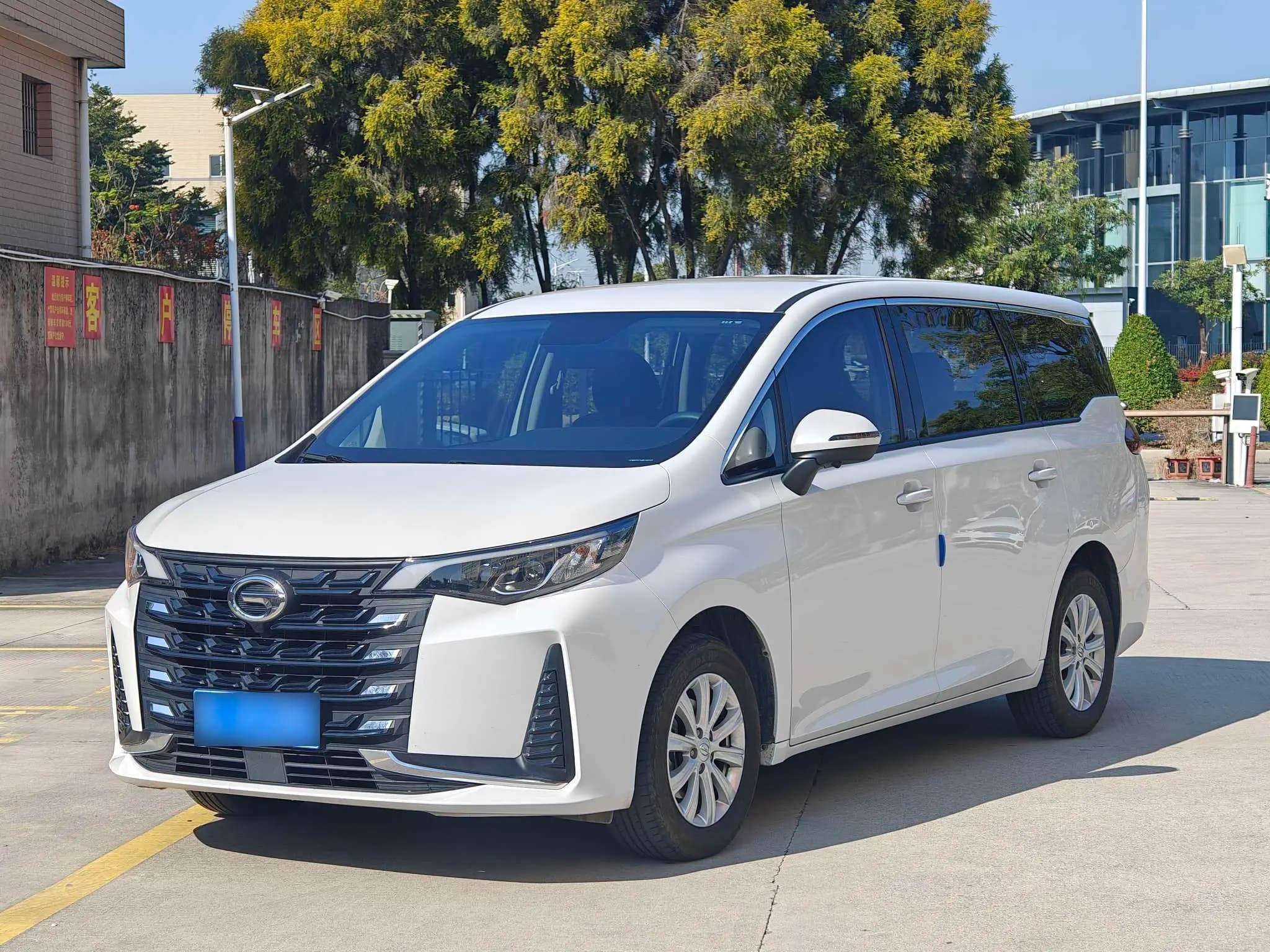 GAC Trumpchi M6 2023 г. 32121 км.