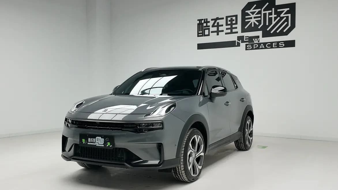 Lynk & Co 06 2024 г. 22153 км.