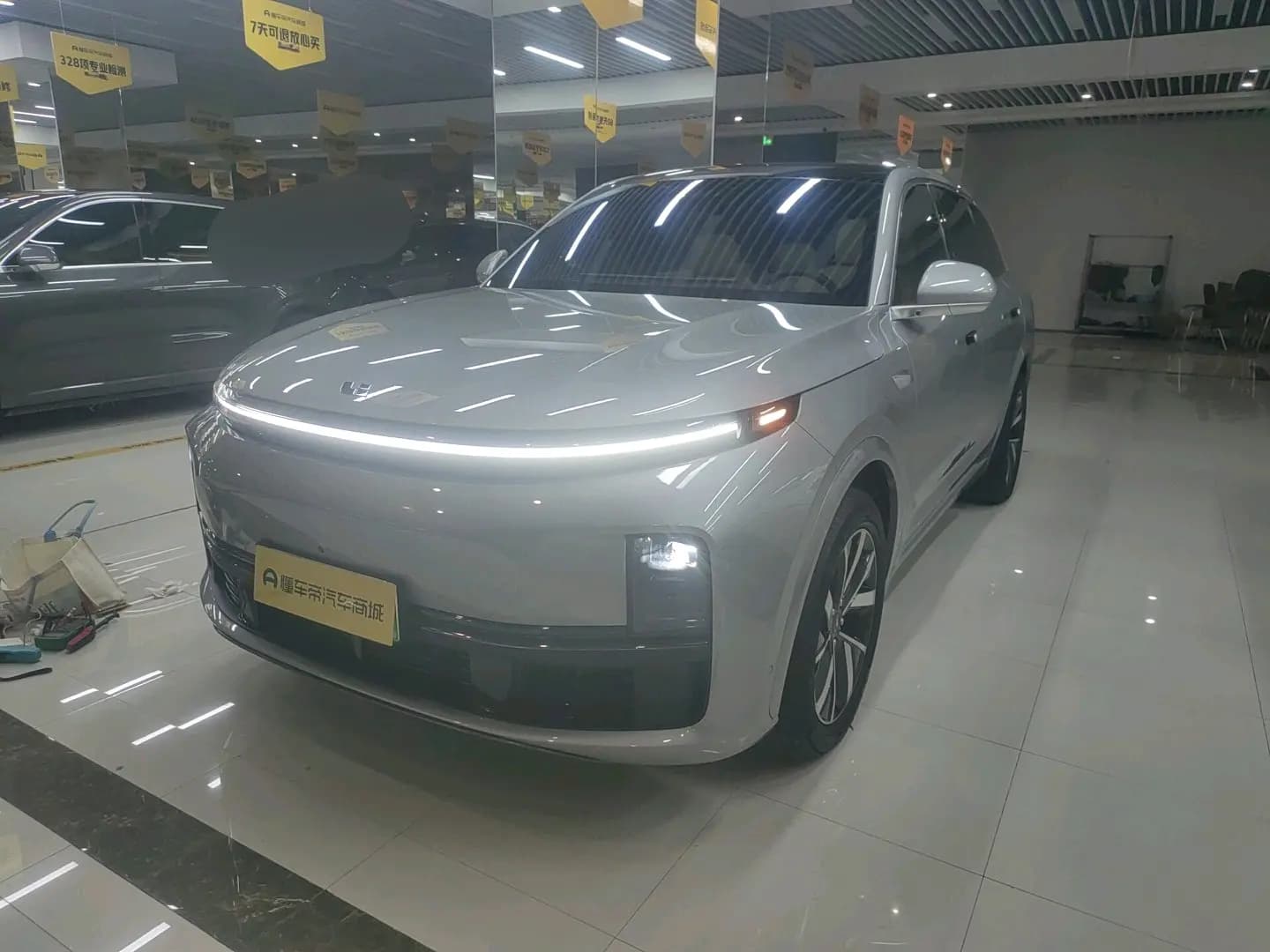 Lixiang L7 2023 г. 42548 км.