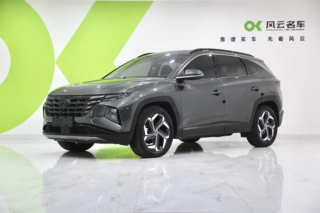 Hyundai Tucson L 2023 г. 15562 км.