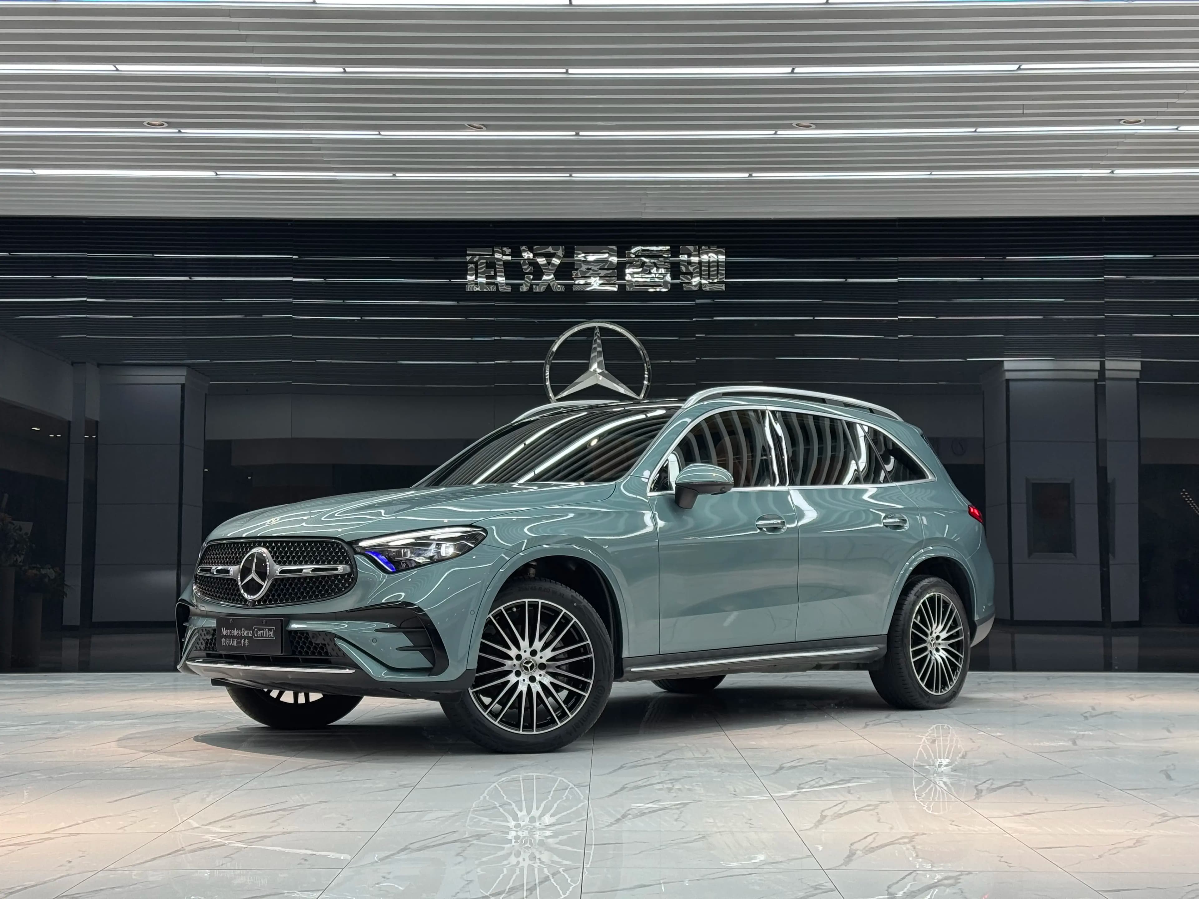 Mercedes-Benz GLC 2024 г. 10028 км.
