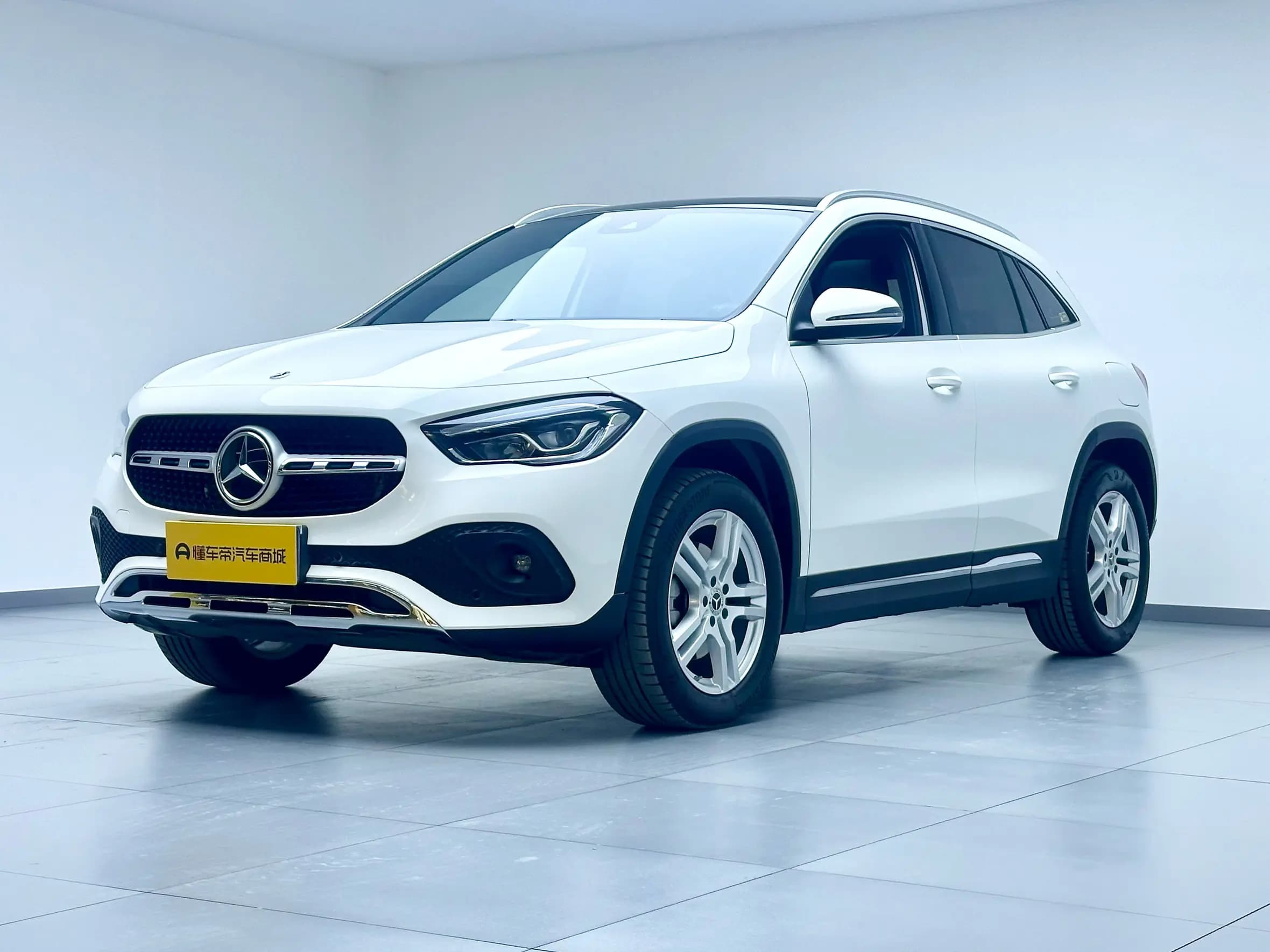 Mercedes-Benz GLA 2022 г. 37970 км.