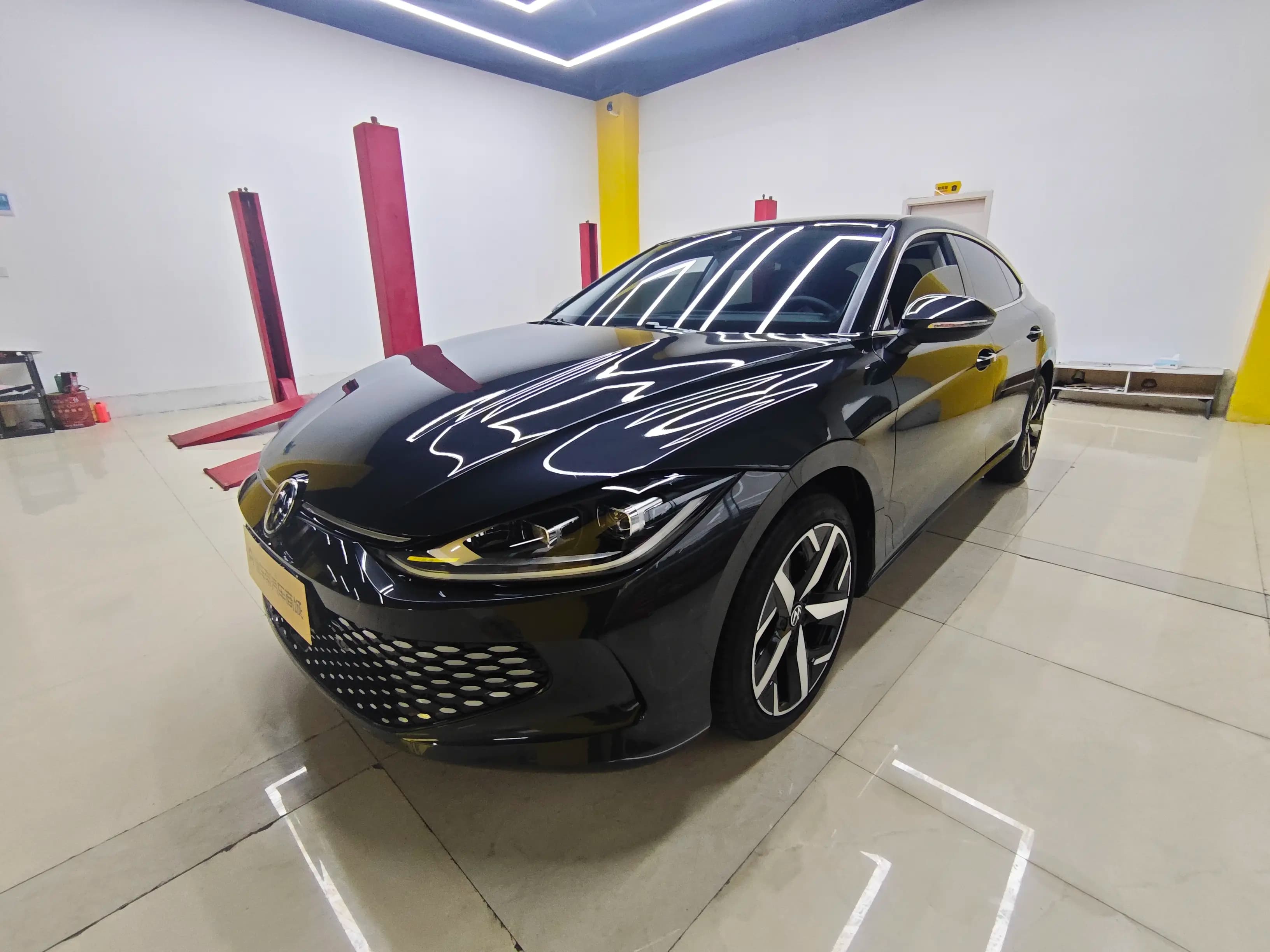 Volkswagen Lamando 2025 г. 13138 км.