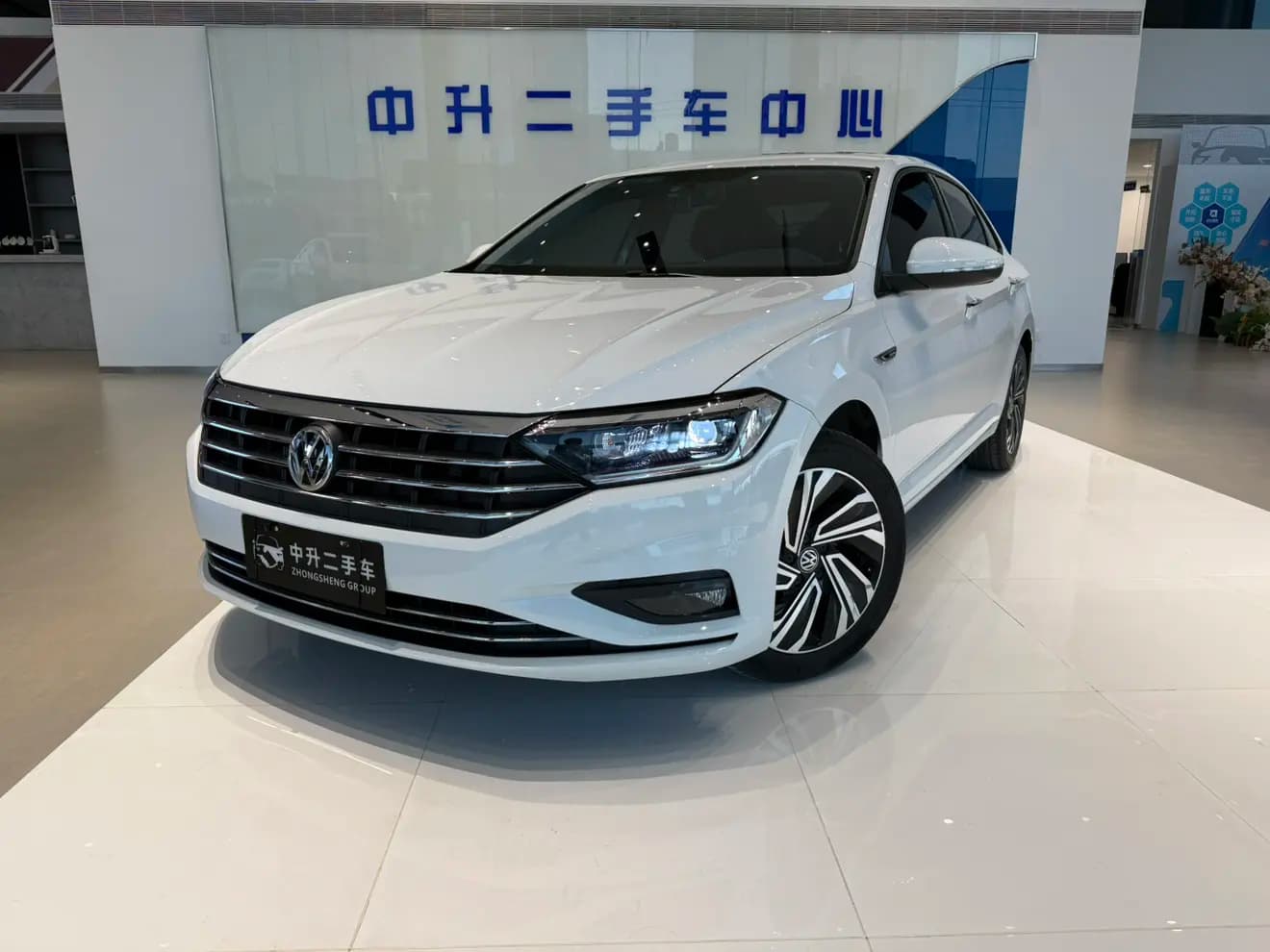 Volkswagen Sagitar 2021 г. 73111 км.