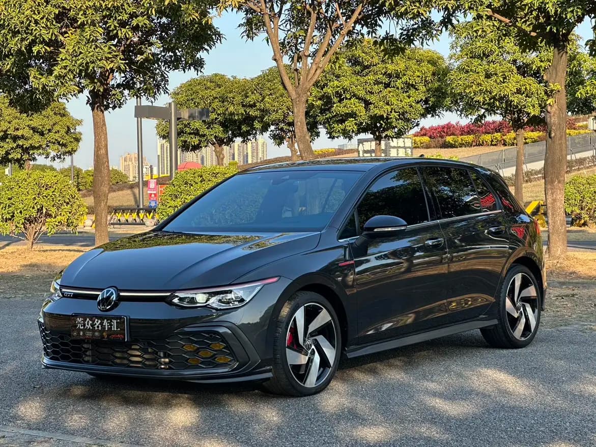 Volkswagen Golf GTI 2022 г. 54105 км.