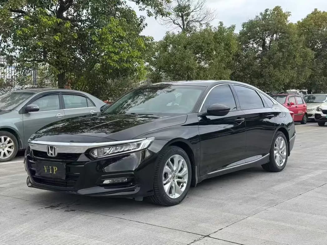 Honda Accord 2021 г. 20143 км.