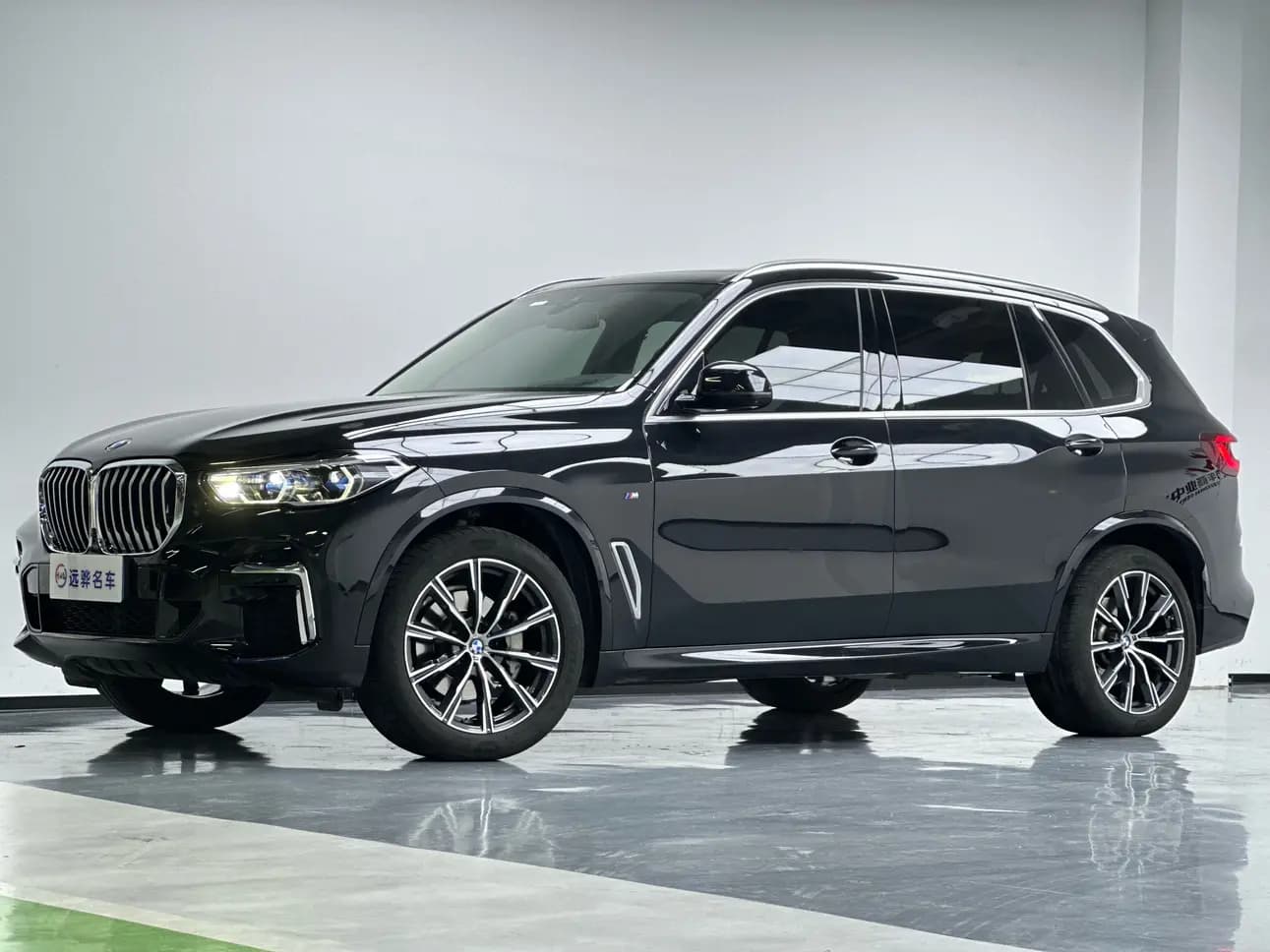 BMW X5 2022 г. 54025 км.